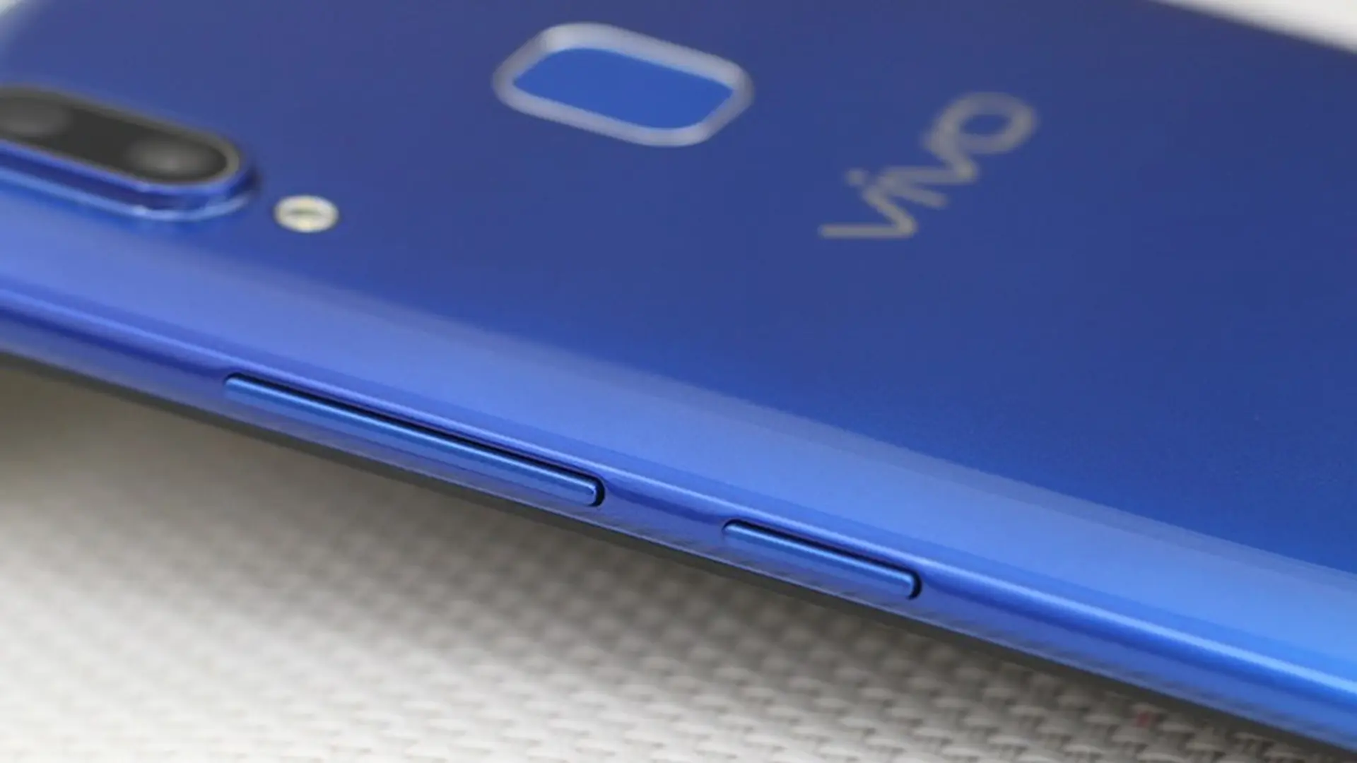 Smartphone tầm trung Vivo 1910 dùng chip SD675, RAM 6GB xuất hiện trên Geekbench