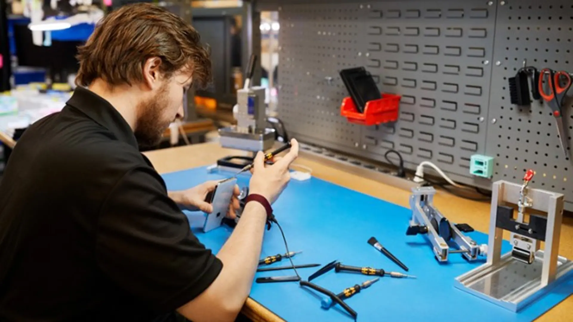 Apple mở rộng chương trình sửa chữa iPhone của mình