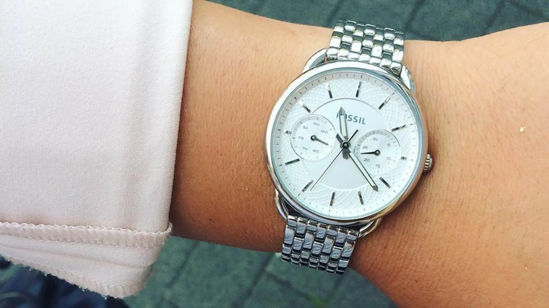 Cơ hội tốt nhất để sở hữu đồng hồ nữ Fossil ES3712 với giá giảm đến 50%