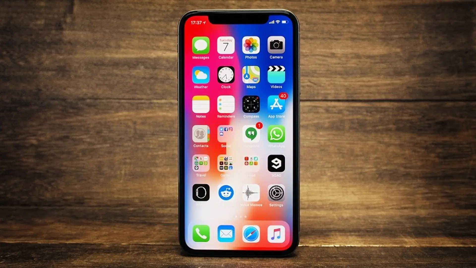 Google: Người dùng iPhone có thể bị hack khi vào trang web độc hại