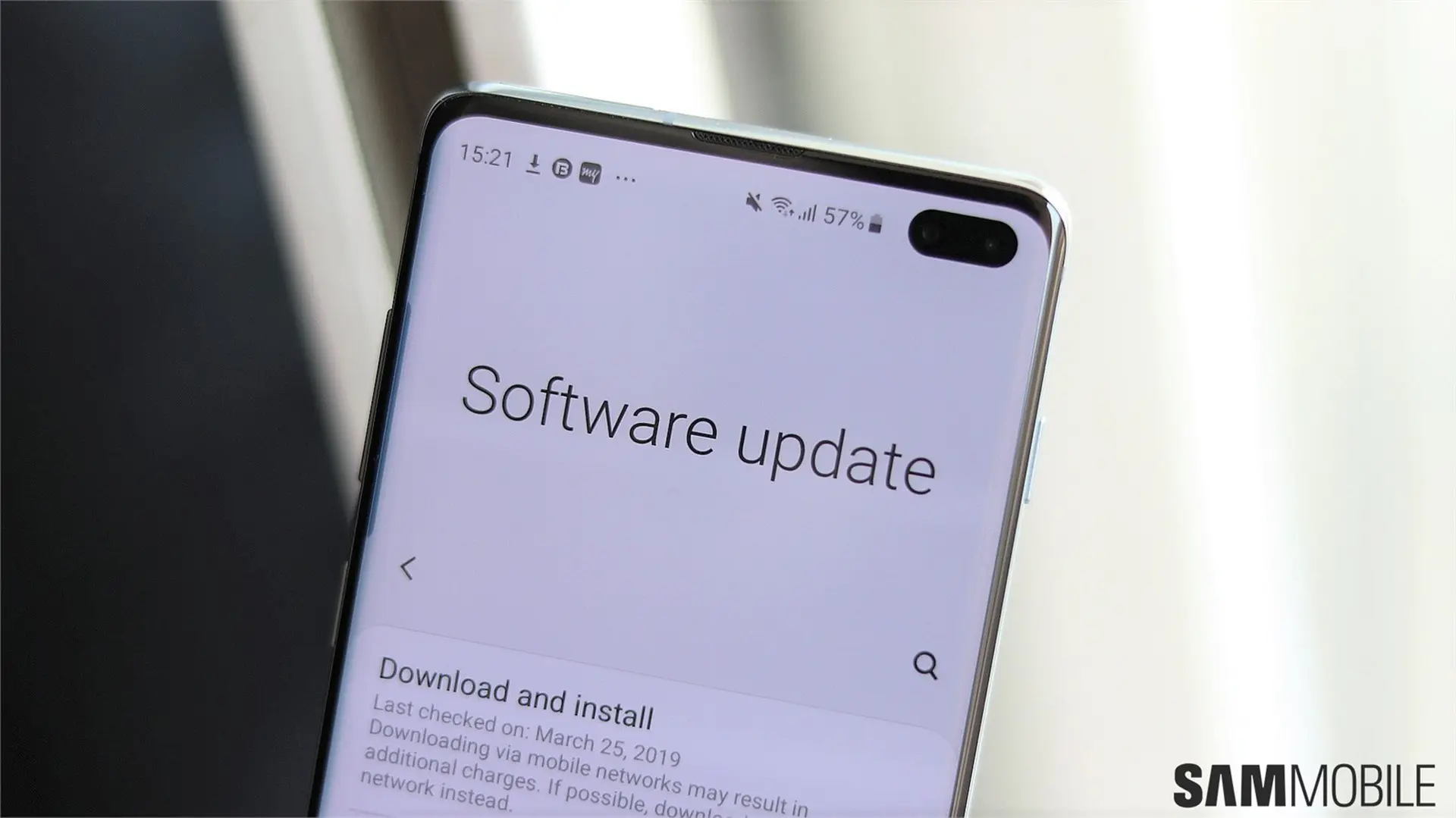 Dòng Galaxy S10 nhận bản cập nhật mới từ Samsung, gồm bản vá bảo mật tháng 8/2019