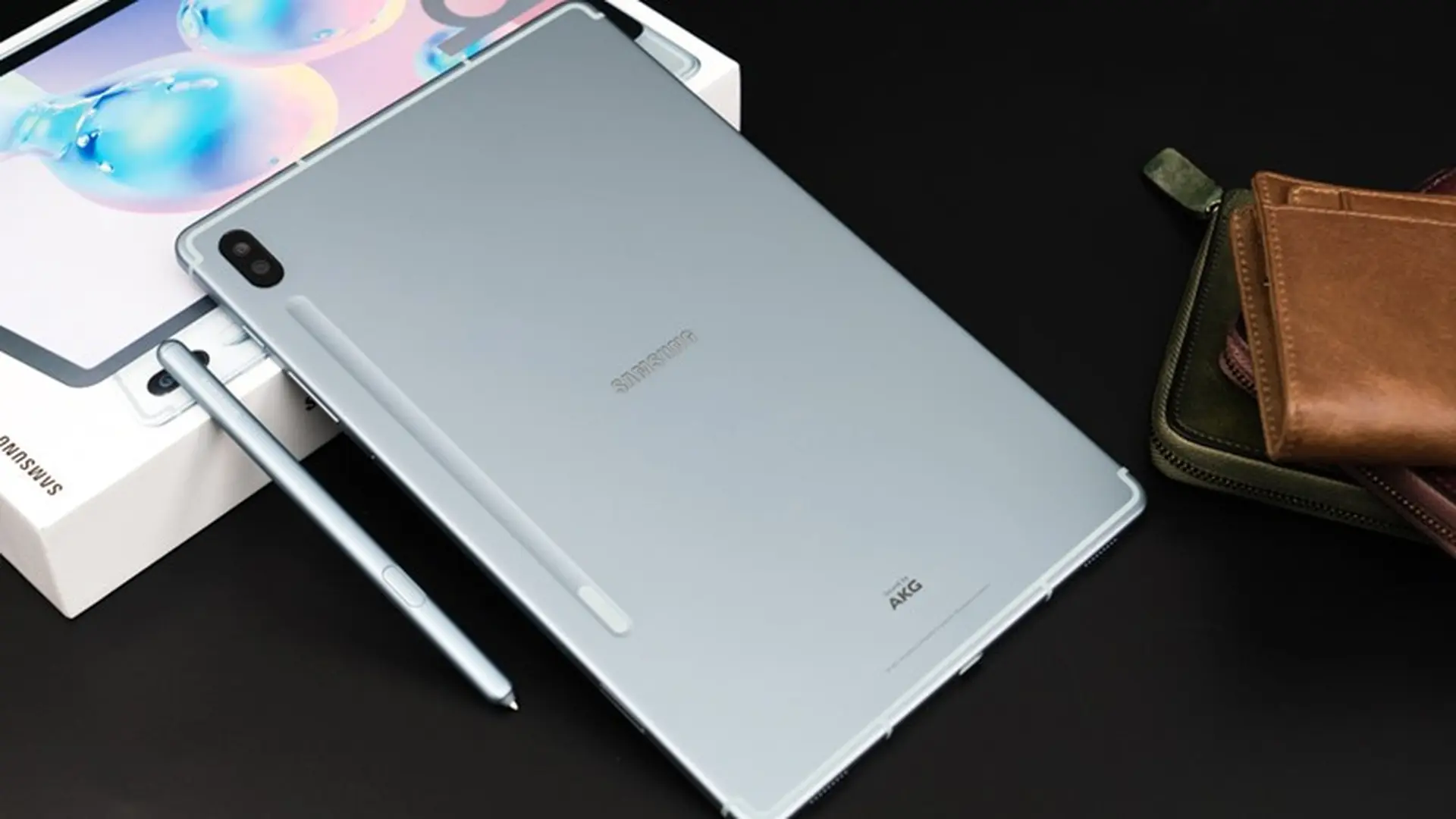 Khui hộp Galaxy Tab S6: Mỏng, nhẹ và nhiều tính năng tuyệt vời!