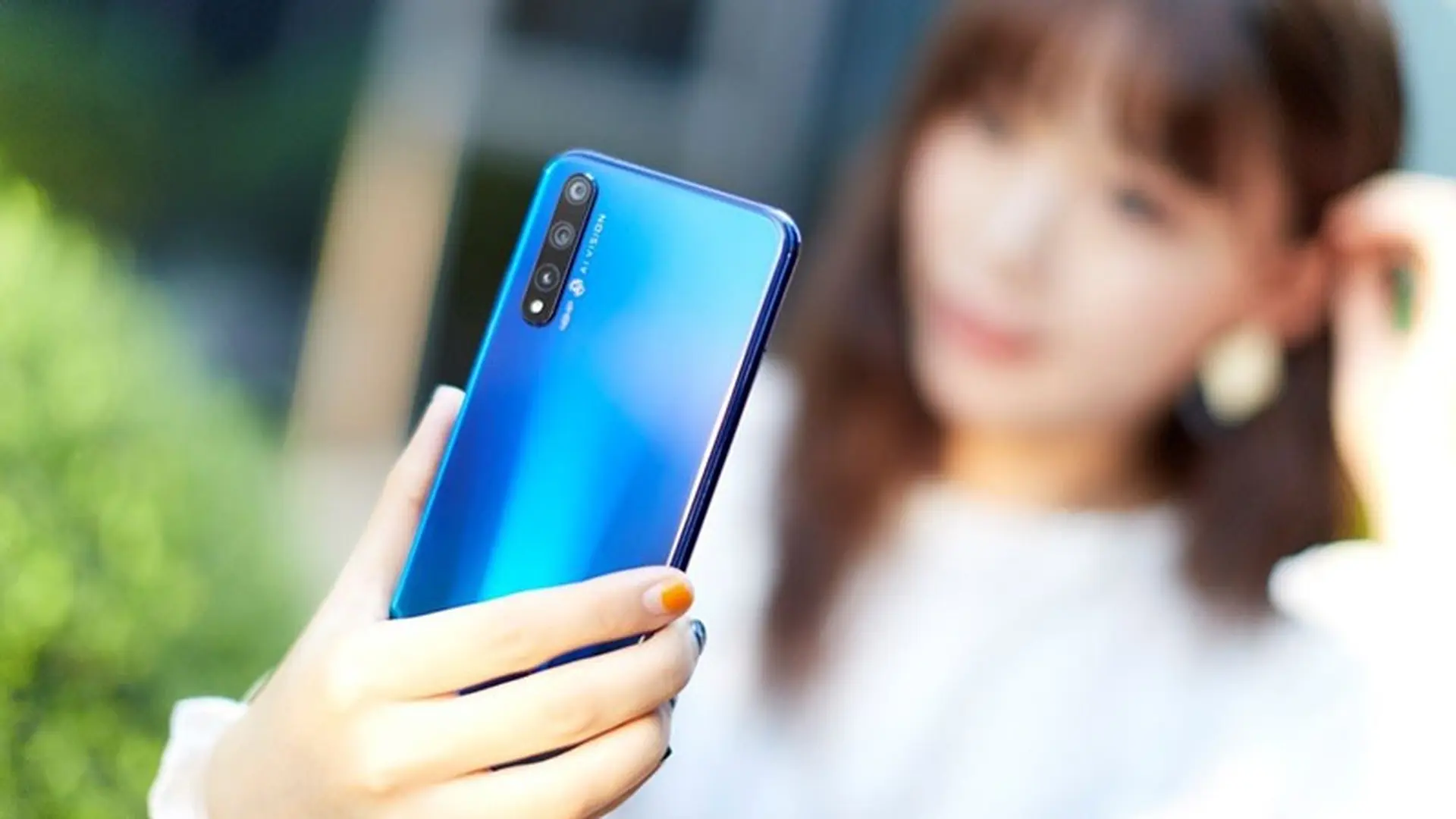 Trên tay Honor 20S: Kirin 810, 3 camera sau, giá hơn 6 triệu đồng