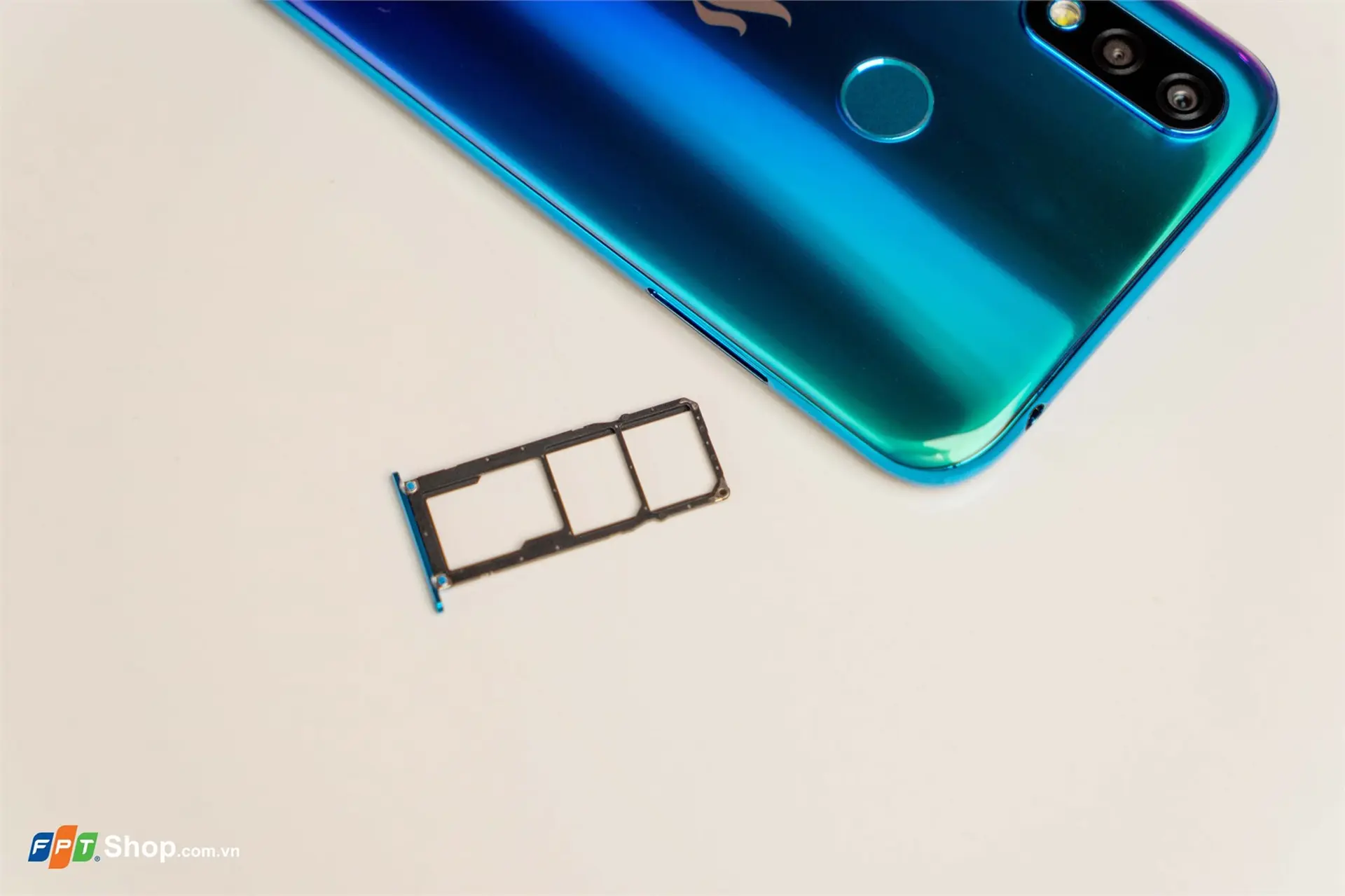 https://fptshop.com.vn/