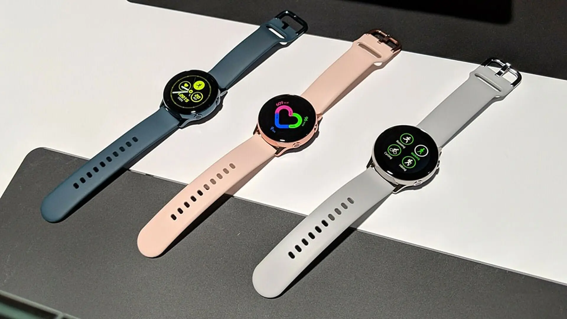 Samsung bổ sung ứng dụng chụp ảnh dành cho Galaxy Watch Active 