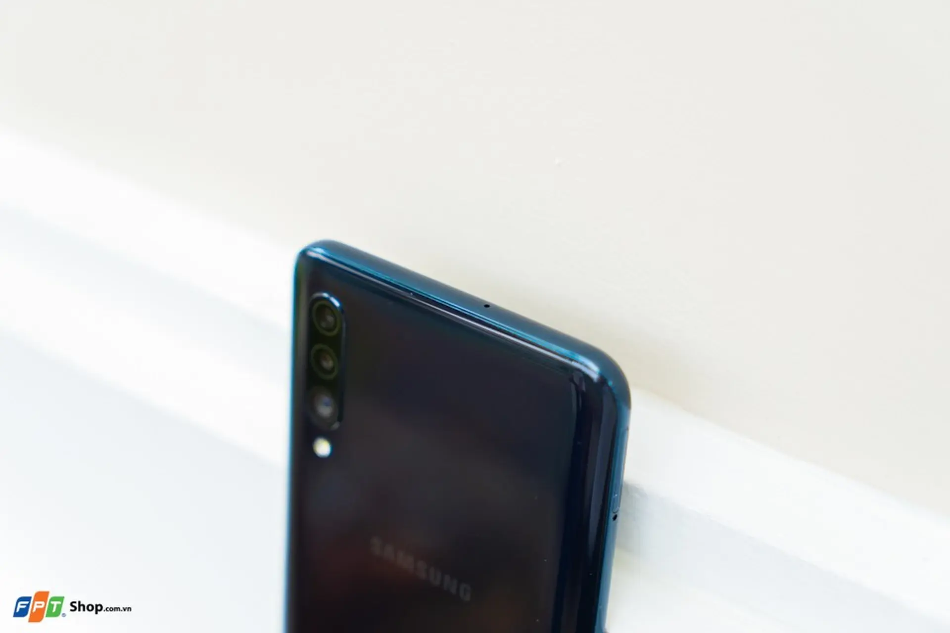 https://fptshop.com.vn/