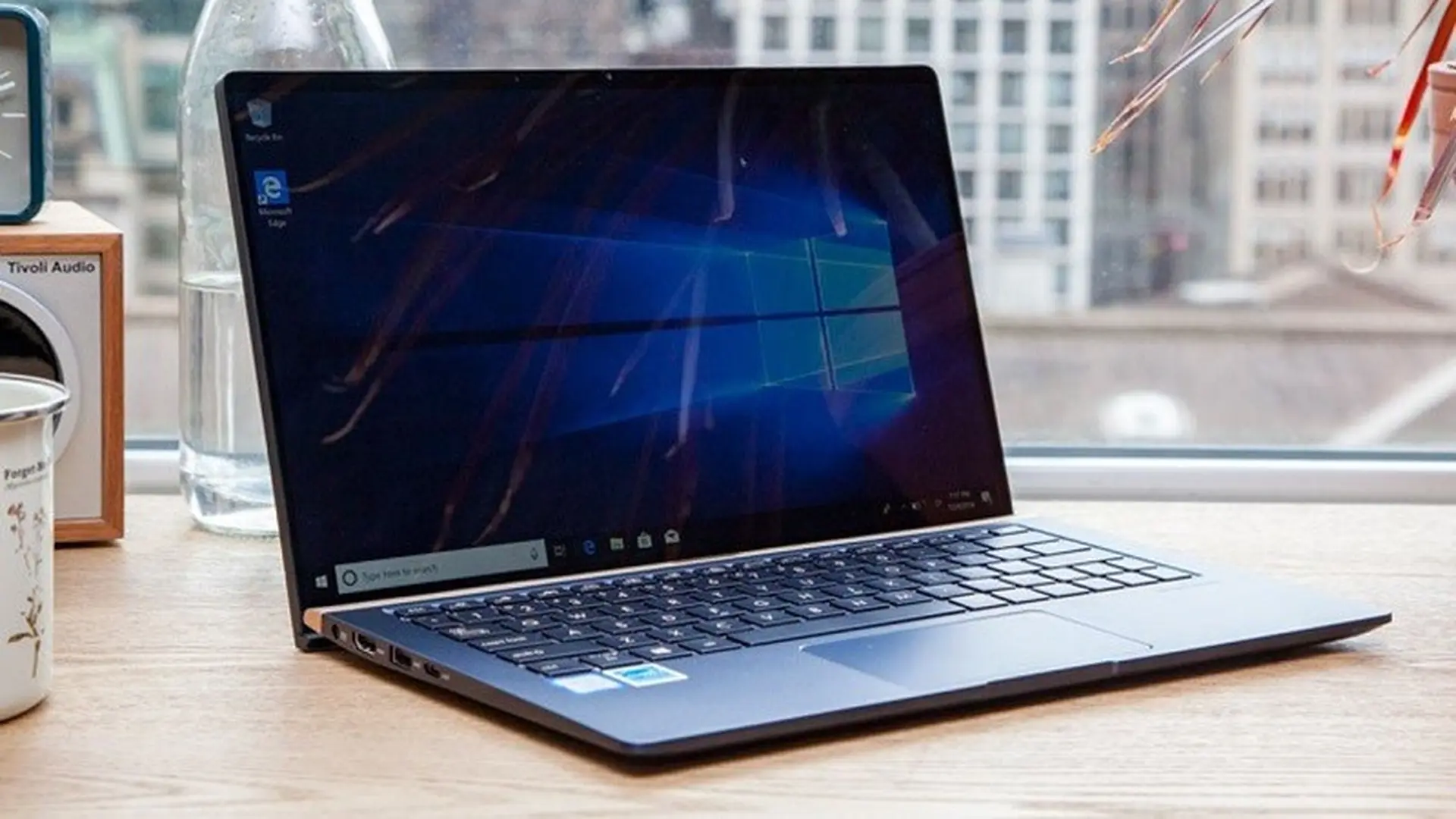 Giảm 1 triệu đồng, Zenbook UX333FA đã sẵn sàng thuyết phục bạn lựa chọn ngay bây giờ