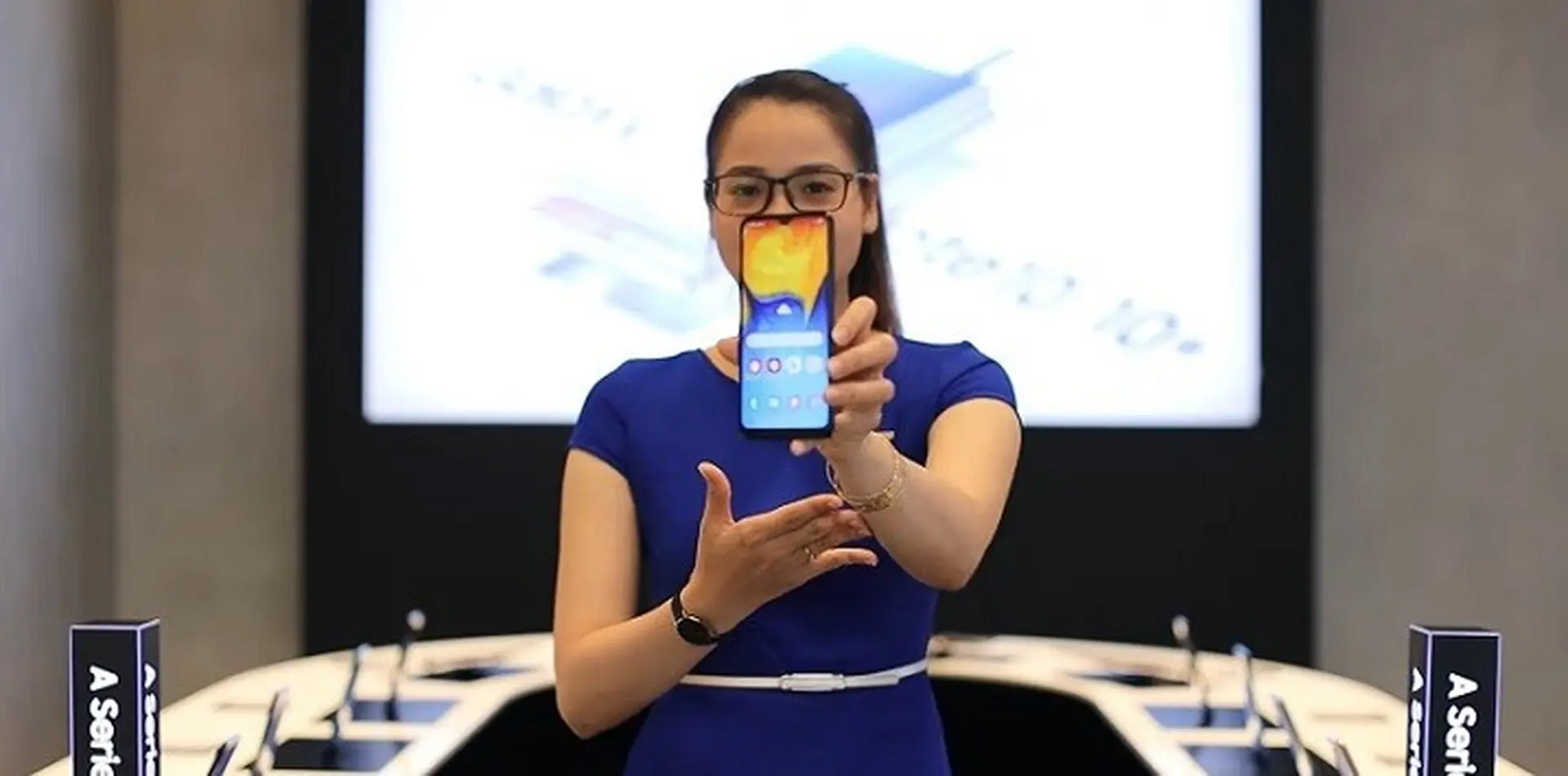 Samsung Việt Nam chia sẻ video quảng cáo Galaxy A20s, ngày lên kệ tới gần?