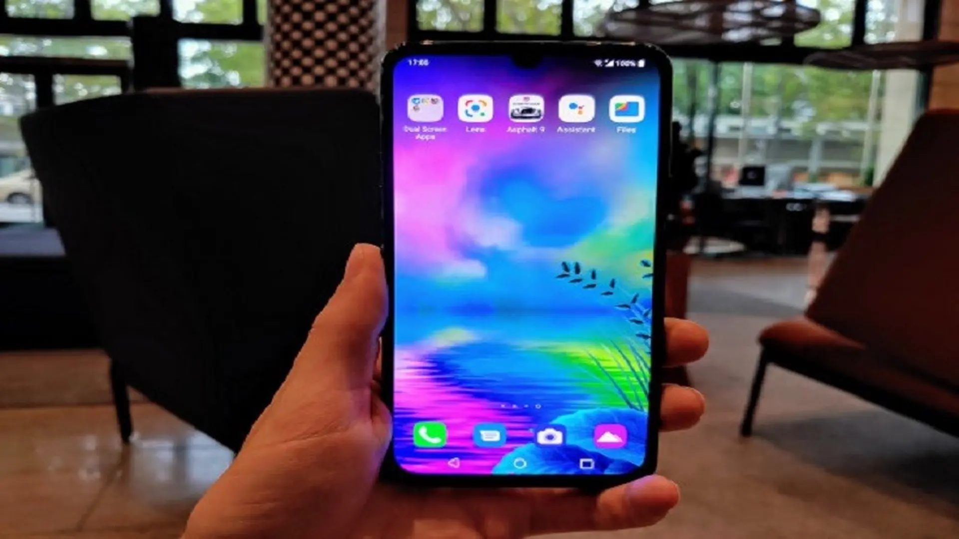 [IFA 2019] LG G8X chào sân làng công nghệ với phụ kiện 2 màn hình độc đáo