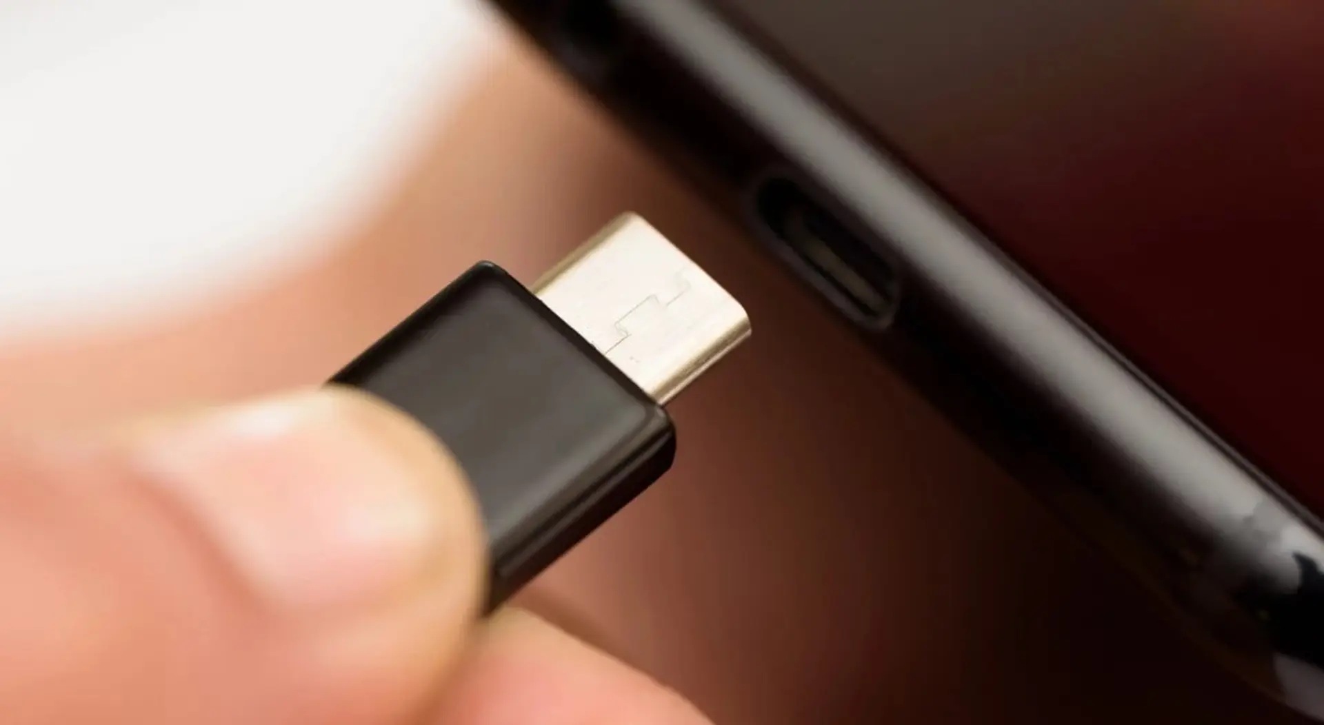 Chuẩn USB4 sẽ sớm tích hợp trên nhiều thiết bị vào năm 2020