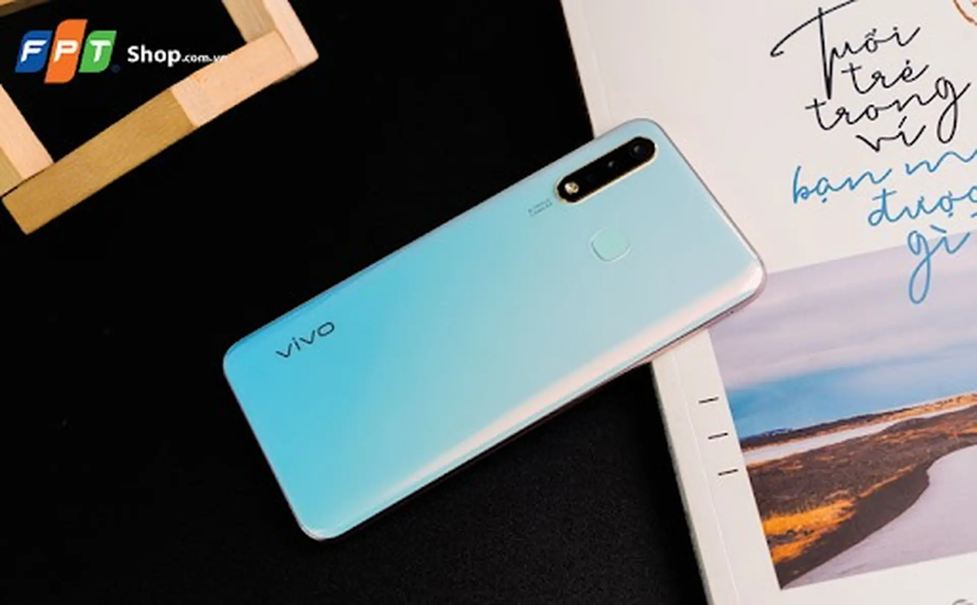 Cận cảnh Vivo Y19 giảm 1 triệu đồng tại FPT Shop