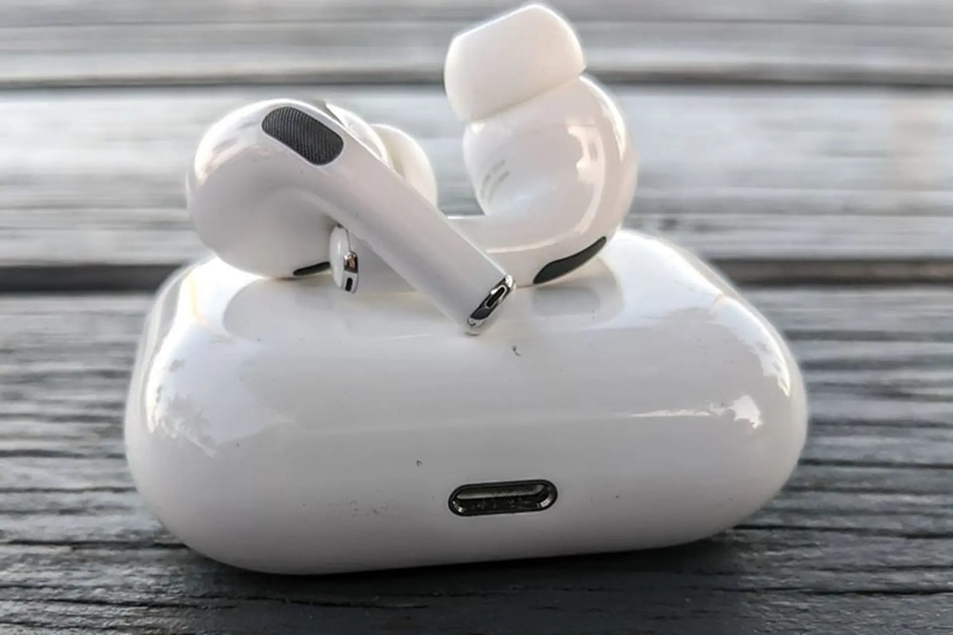 Thông tin thời điểm ra mắt và giá bán của Apple AirPods Pro 2 bất ngờ được tiết lộ