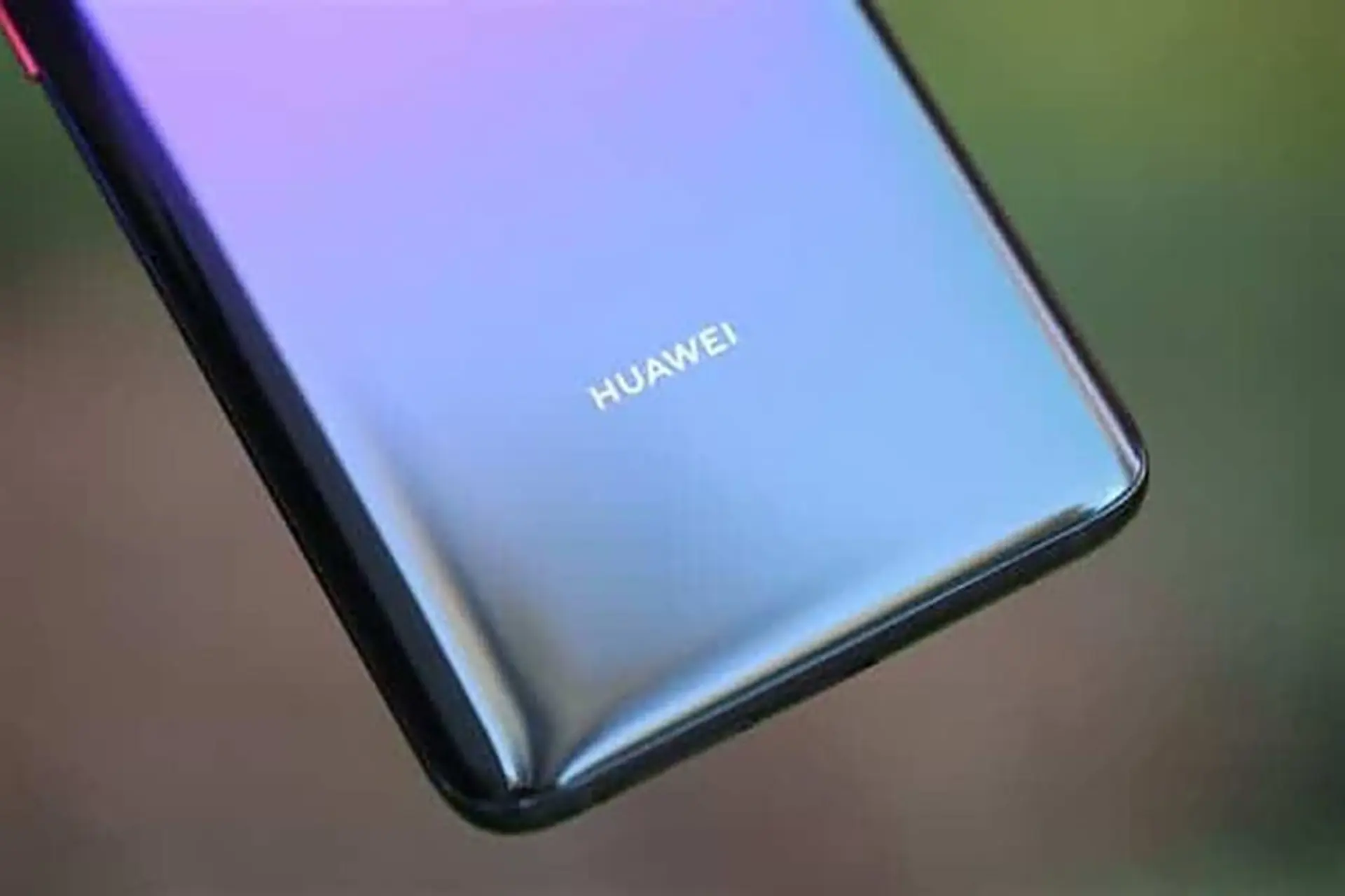 Doanh thu của Huawei vẫn tăng trưởng dù gặp nhiều khó khăn