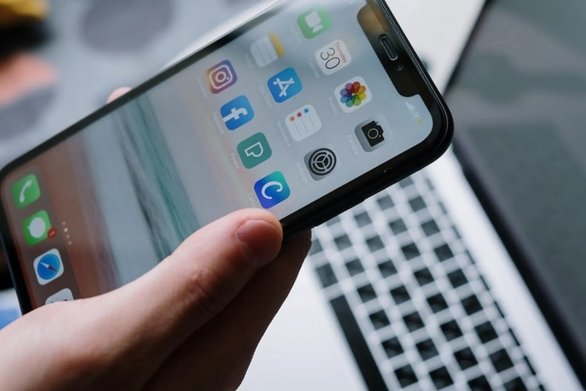 Sử dụng mục tự động hóa trong Nhà trên iOS 14