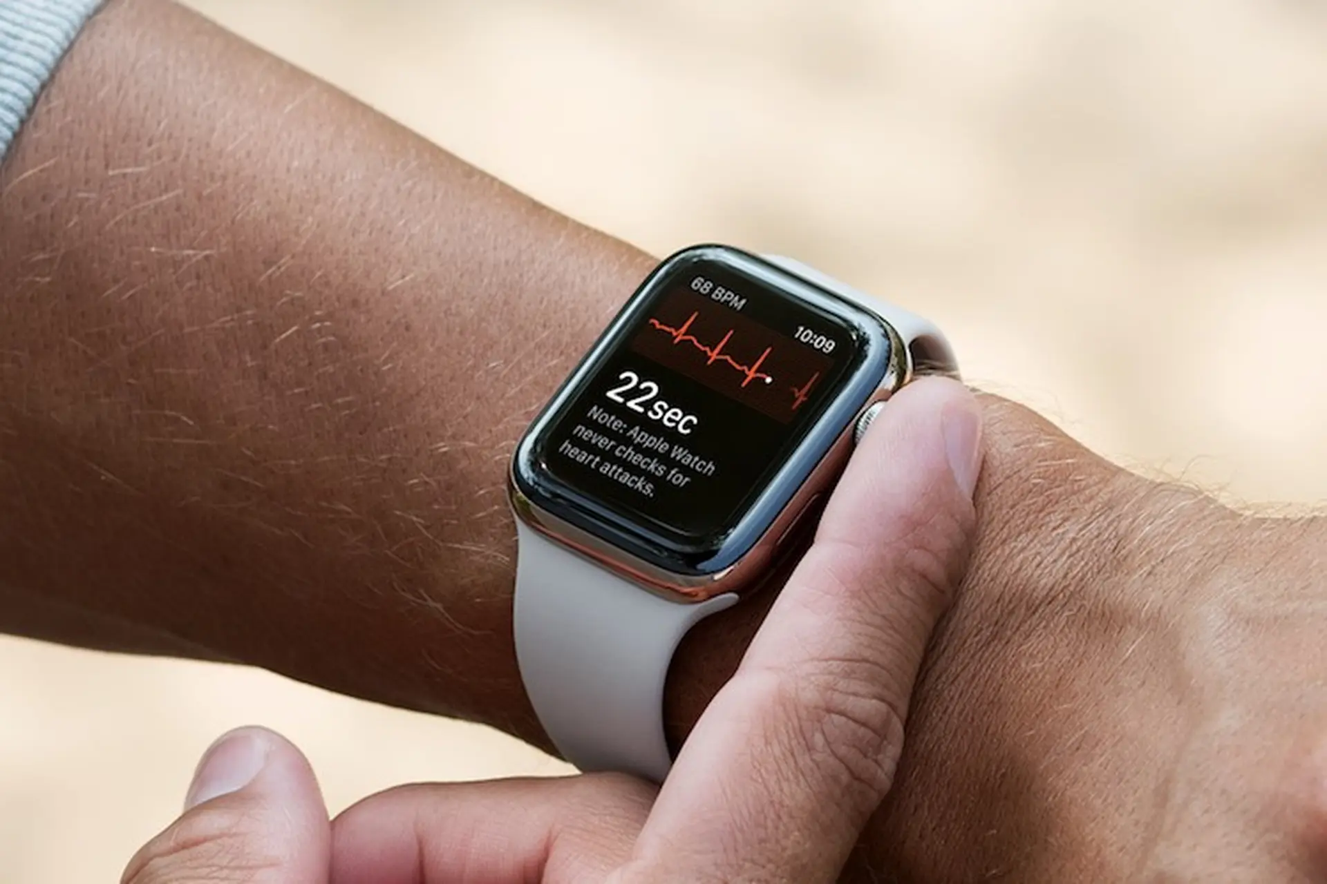 Apple Watch sắp có tính năng đo huyết áp
