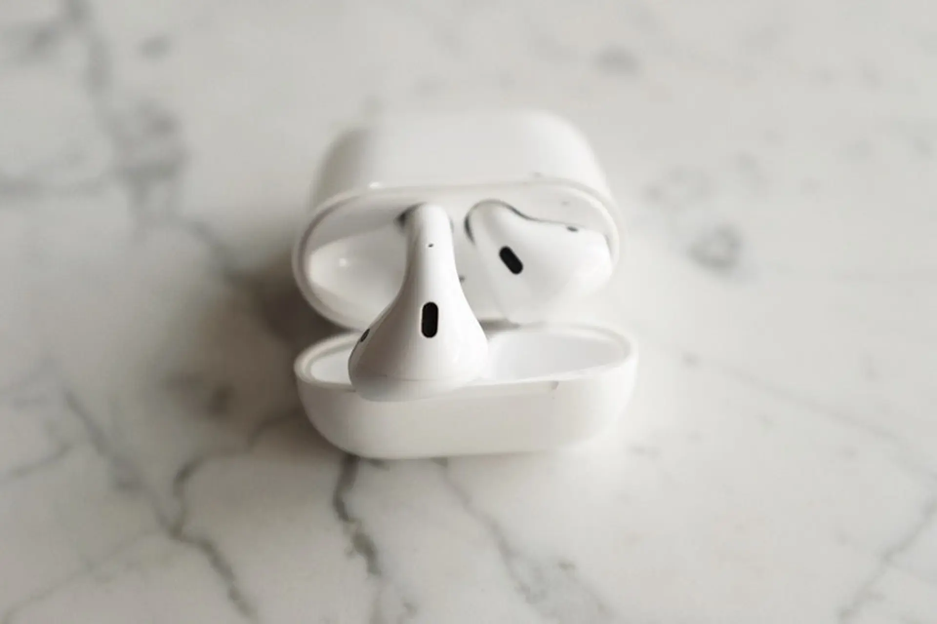Điều khiển âm thanh không gian trên AirPods Pro