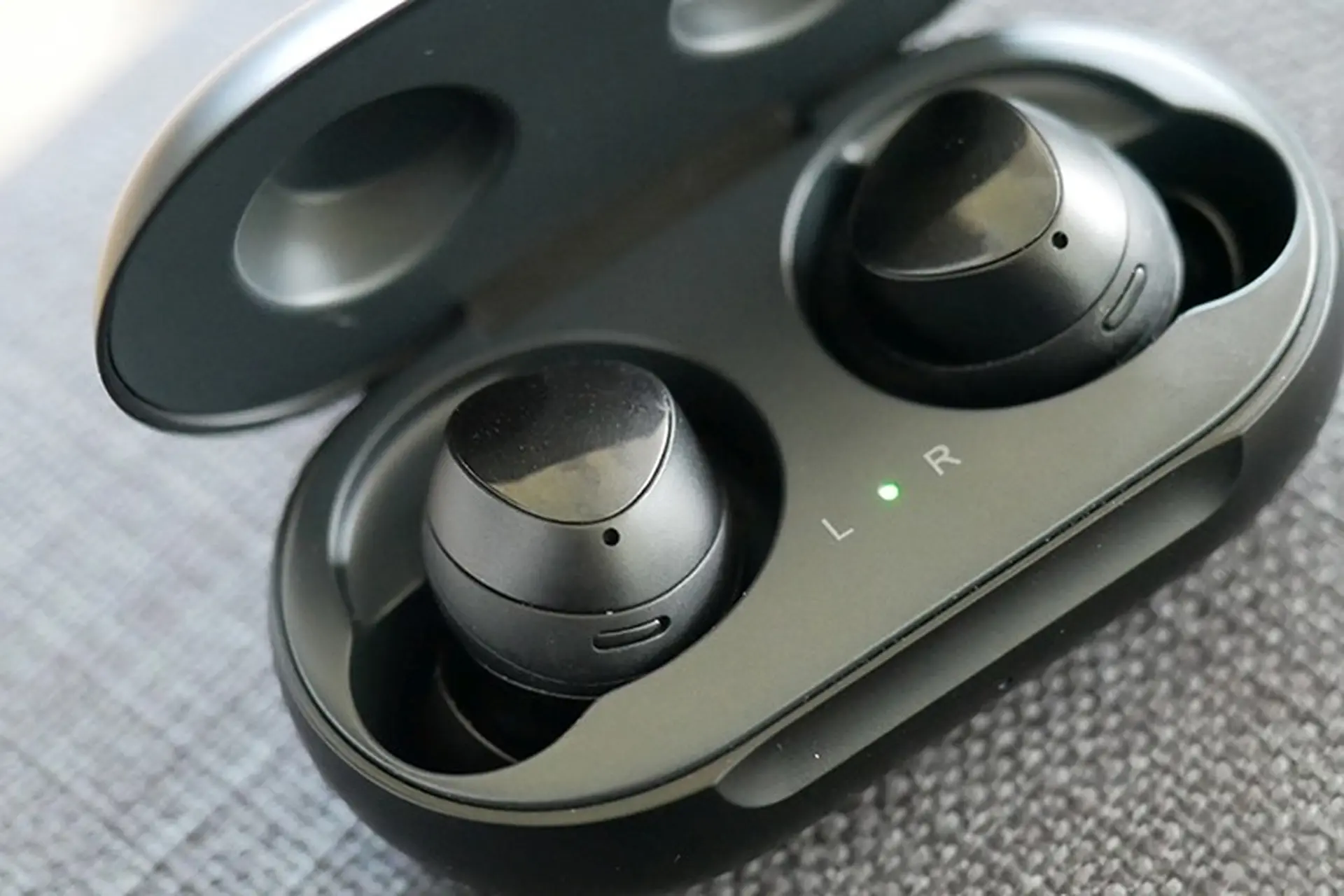 Samsung Galaxy Buds Pro đạt chứng nhận FCC, hé lộ nhiều thông tin thú vị