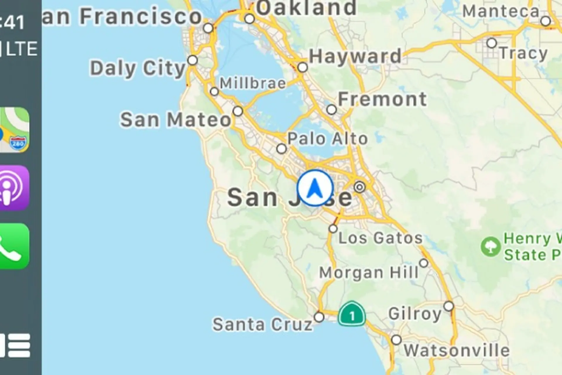 Nhận chỉ đường từng bước bằng CarPlay trên iOS 14