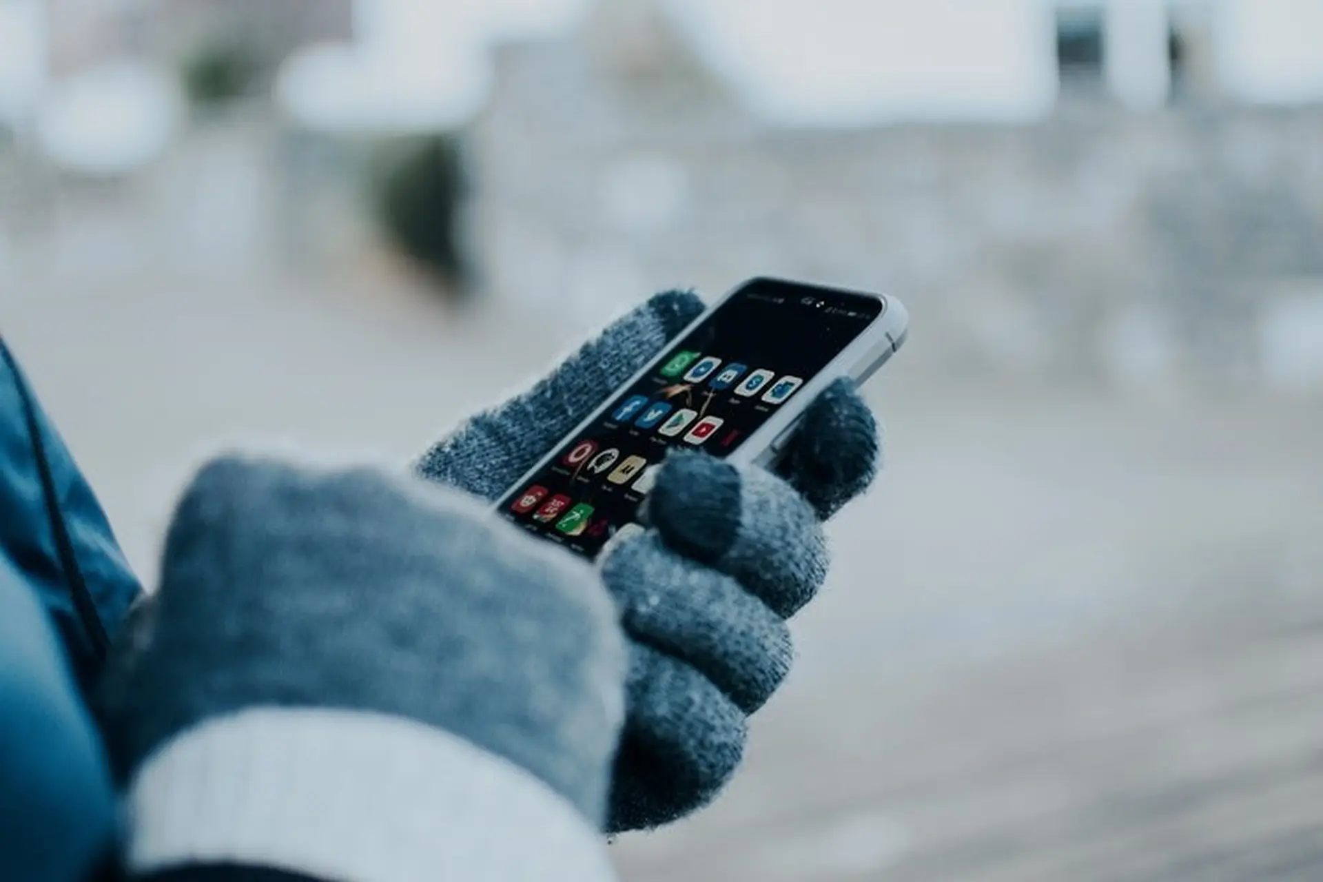 Tự động điền mật khẩu mạnh trên iOS 14