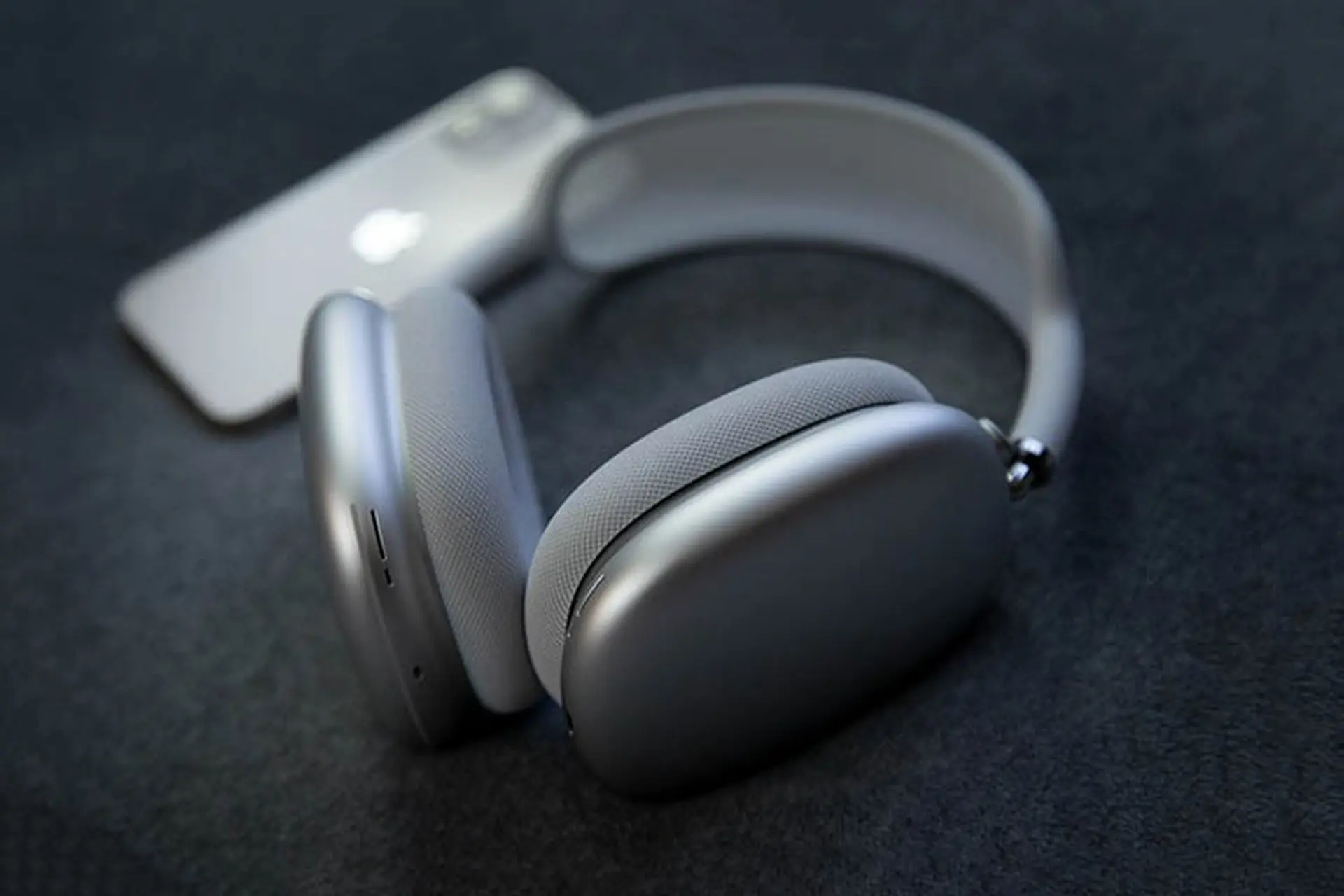 7 điểm nhấn đáng tiền trên chiếc tai nghe AirPods Max mới trình làng