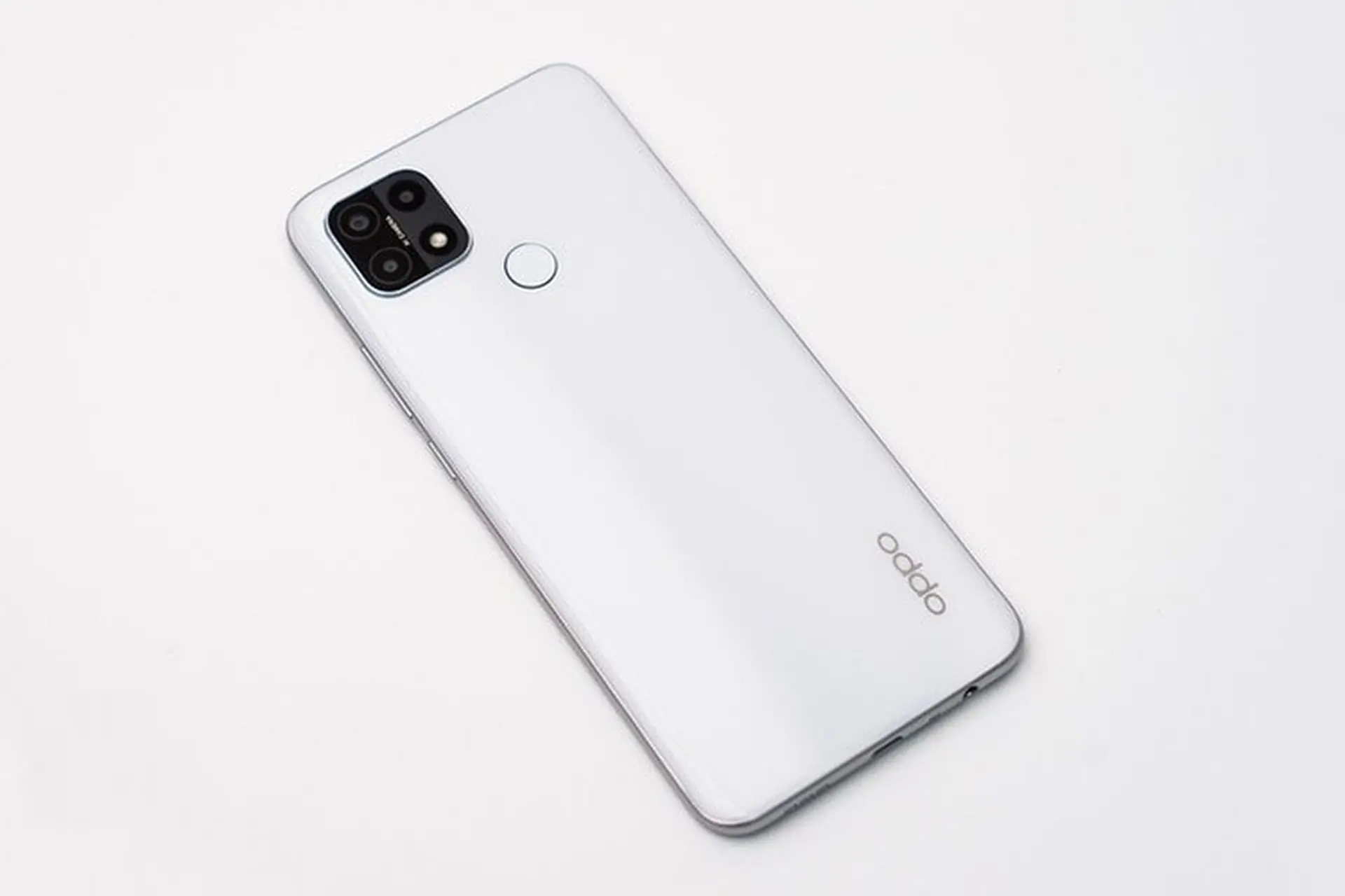 Đánh giá nhanh OPPO A15: Thiết kế rất đẹp, màn hình lớn, pin ổn