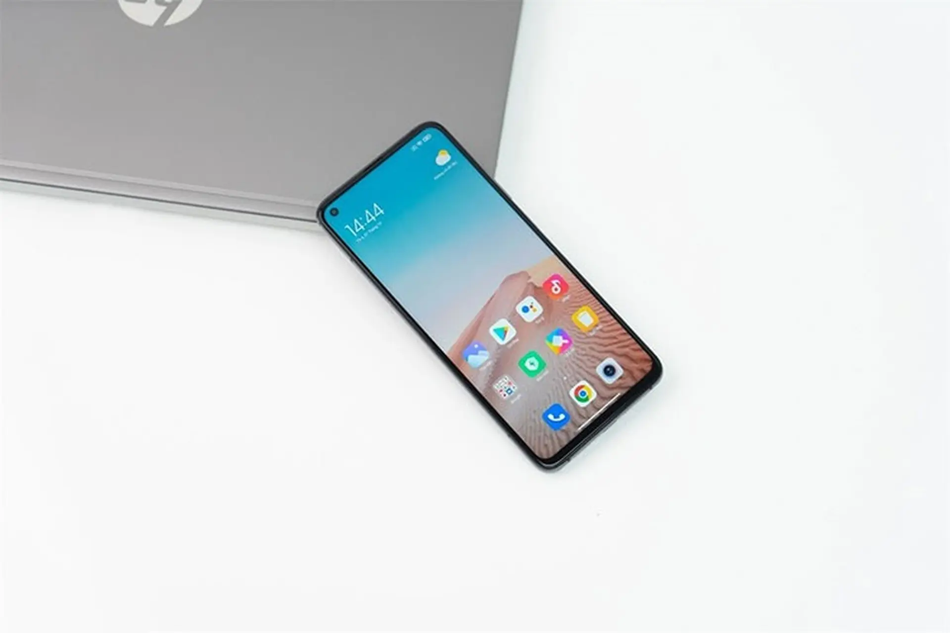 Đánh giá MIUI 12: Gọn gàng, mượt mà và đẹp mắt