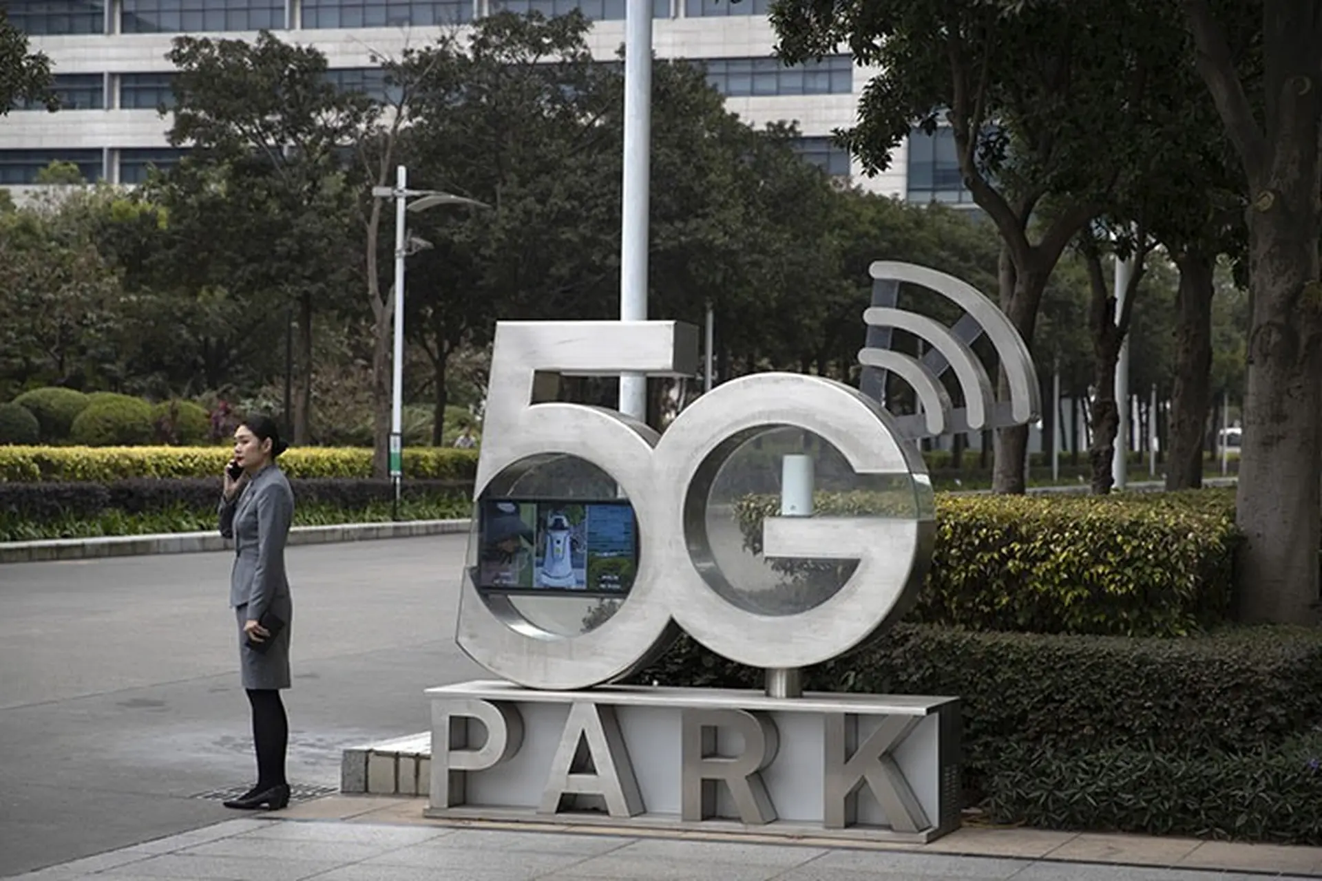 Bức xạ 5G có ảnh hưởng tới sức khỏe chúng ta không?