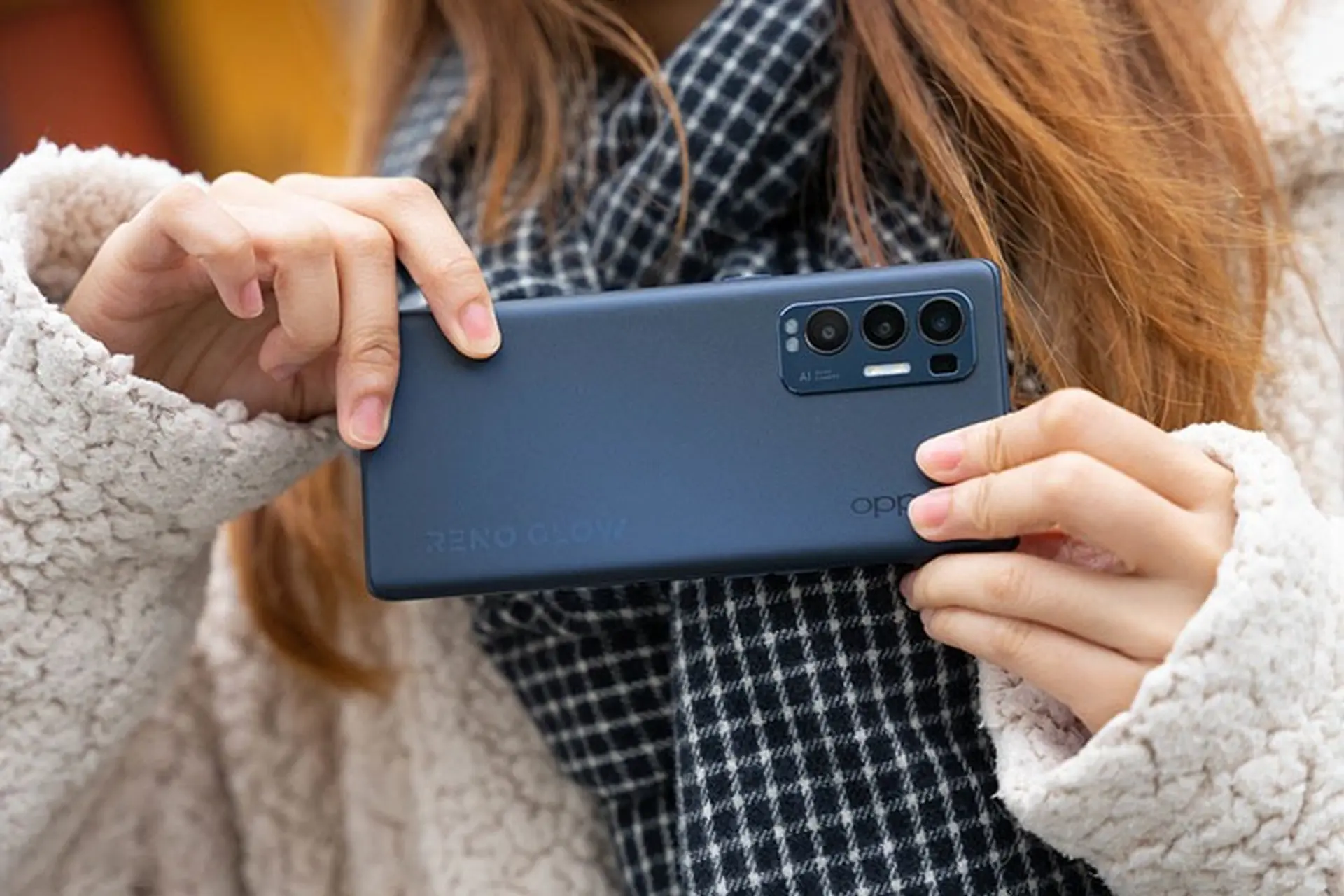 Trên tay OPPO Reno5 Pro+: Camera tốt hơn, chip Snapdragon 865, sạc nhanh 65W