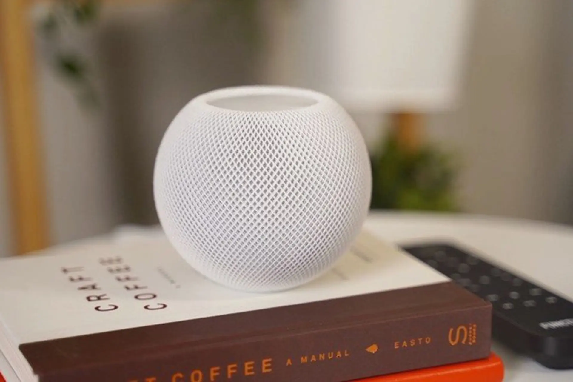 Phần mềm 14.3 mang đến sự hỗ trợ bộ sạc 18W cho HomePod mini