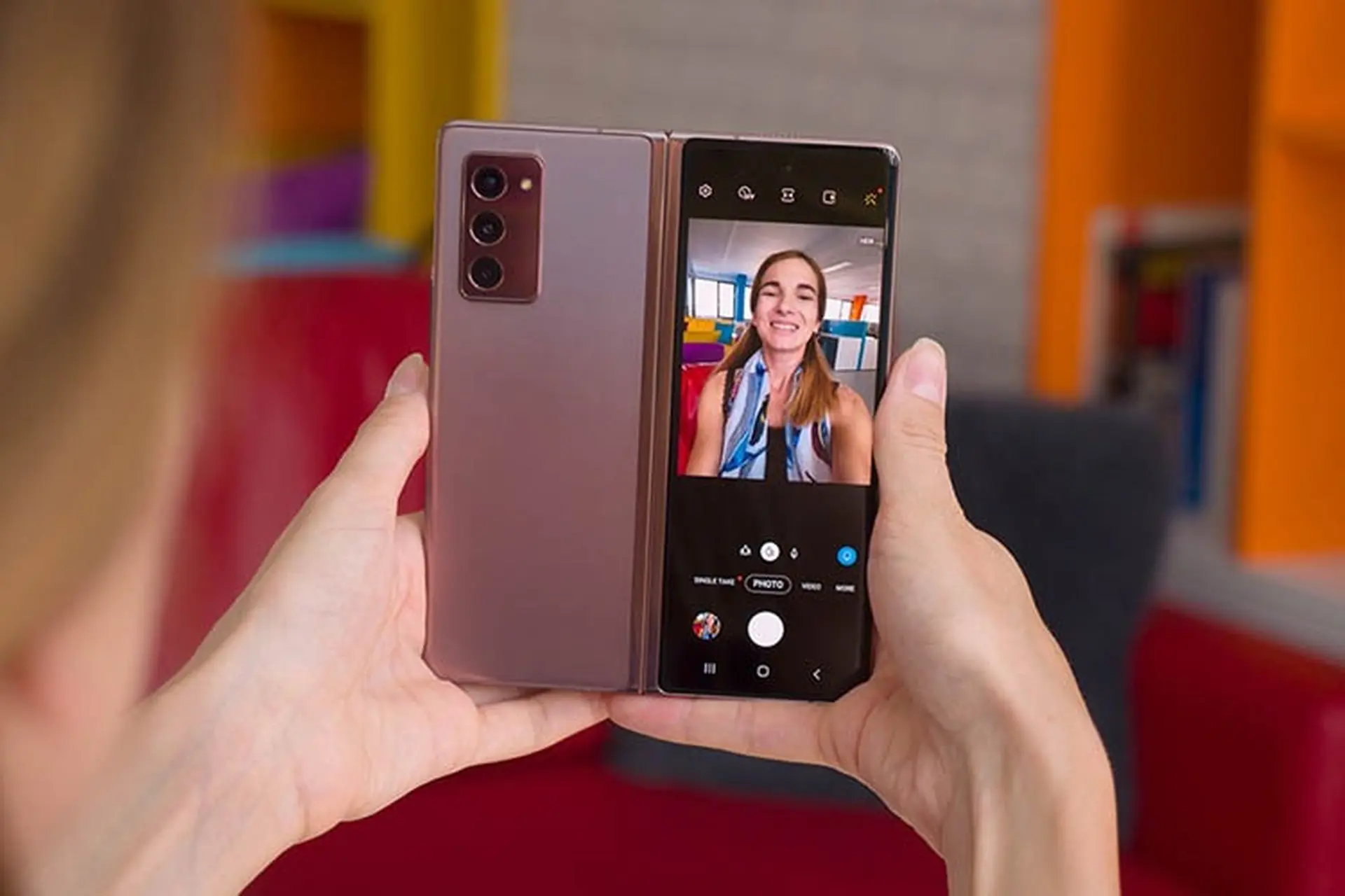 Tin đồn: Samsung Galaxy Z Fold Lite sẽ sớm ra mắt với mức giá phải chăng