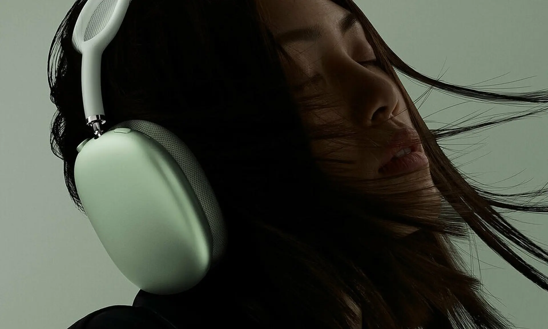 FPT Shop và F.Studio là hệ thống đầu tiên nhận đăng ký mua AirPods Max