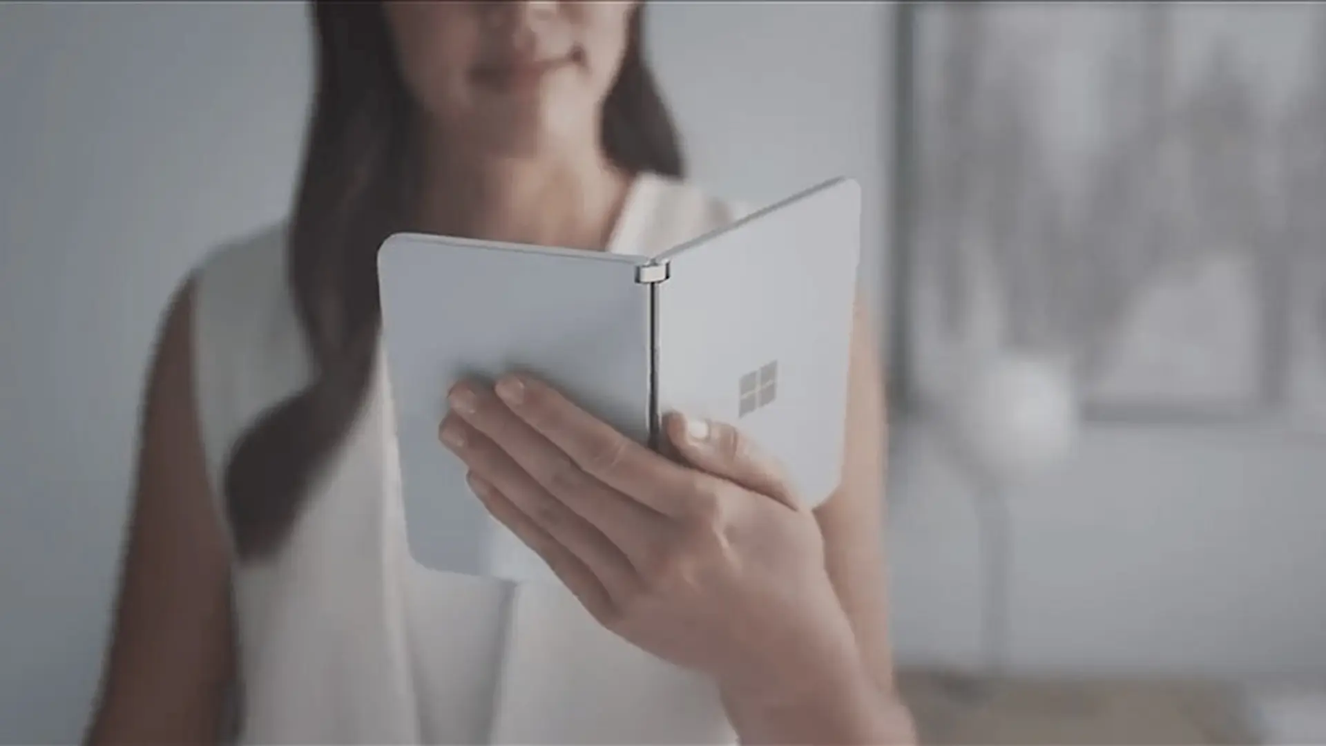 Microsoft nộp bằng sáng chế về cơ chế gập của Surface Neo và Duo