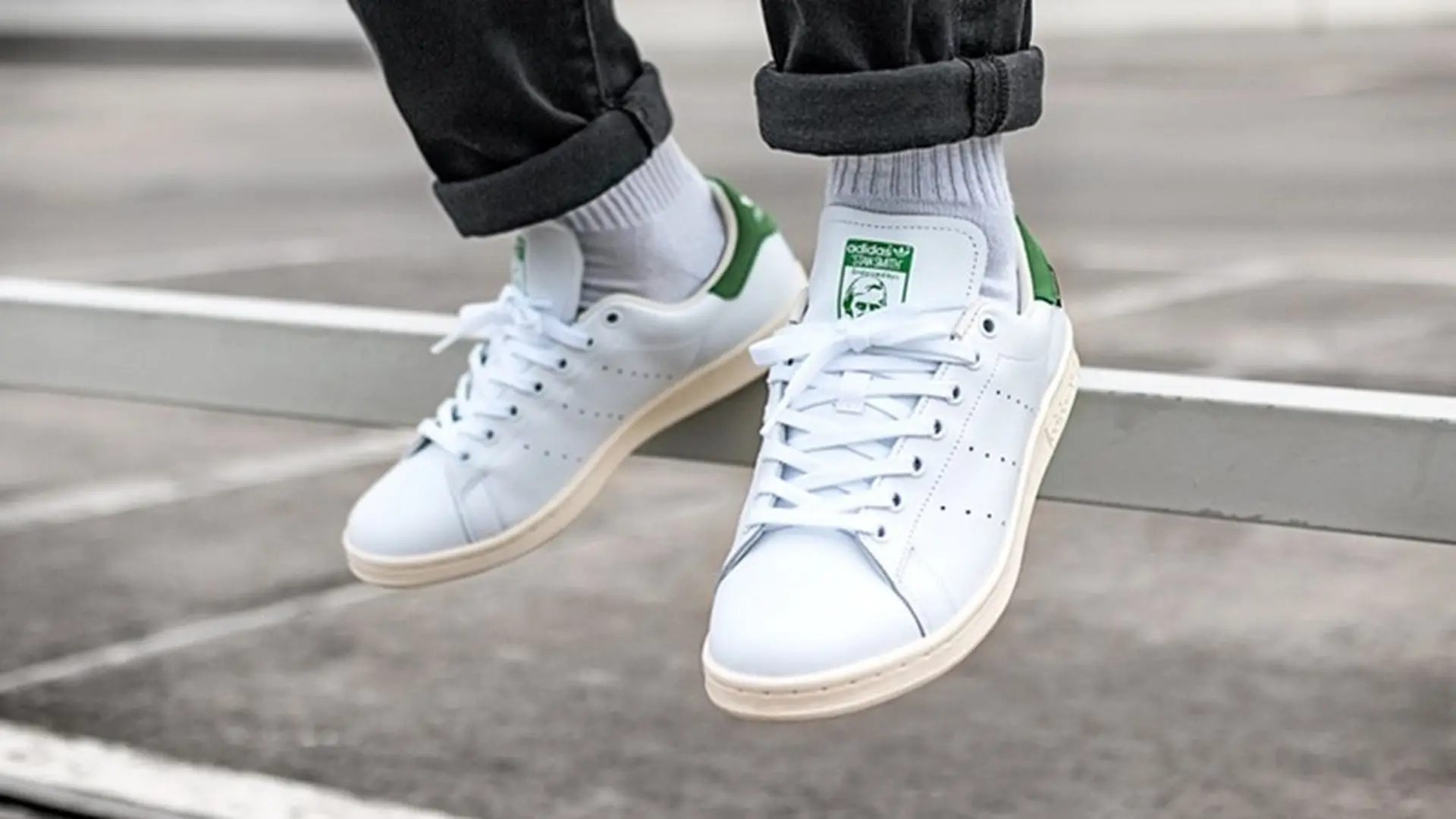 Tổng hợp 8 mẫu giày sneaker được nhiều anh chàng yêu thích nhất