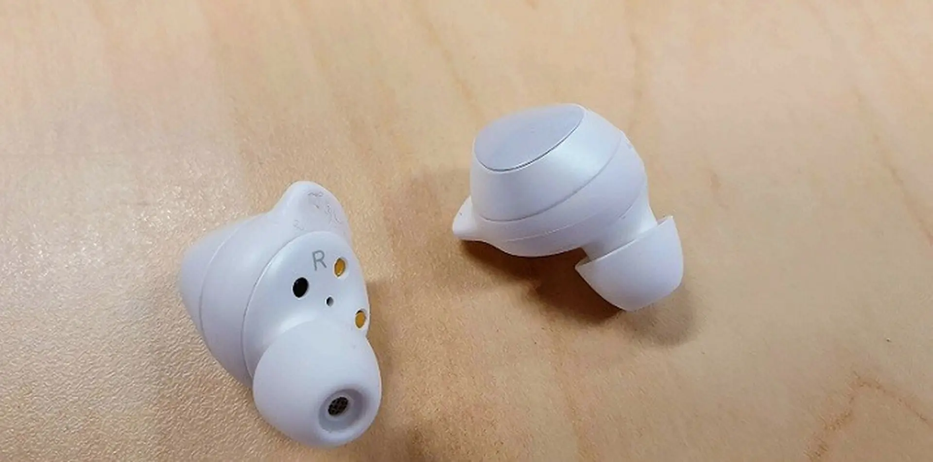 Lộ giá bán Galaxy Buds+, các bạn thử đoán xem là bao nhiêu?