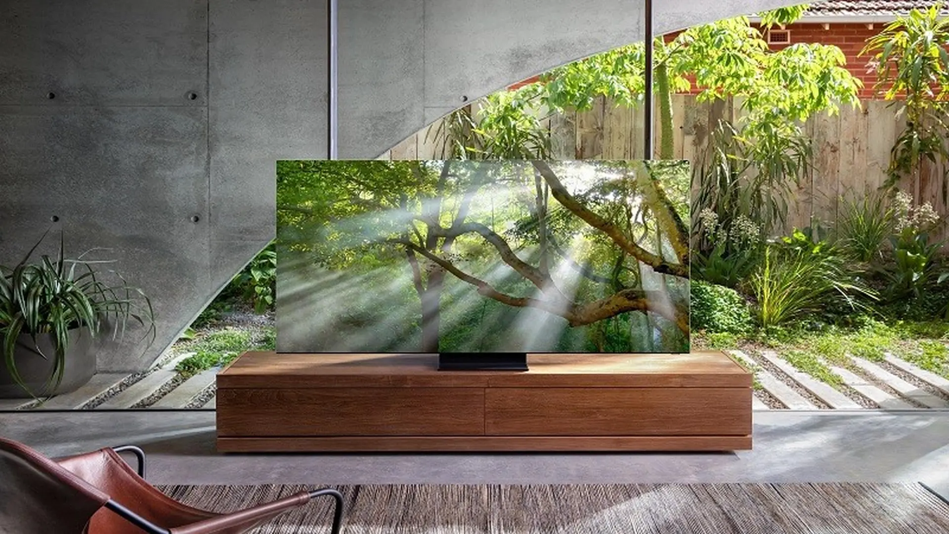 [CES 2020] Công nghệ tăng cường lời thoại là tính năng xịn nhất trong những mẫu TV mới của Samsung