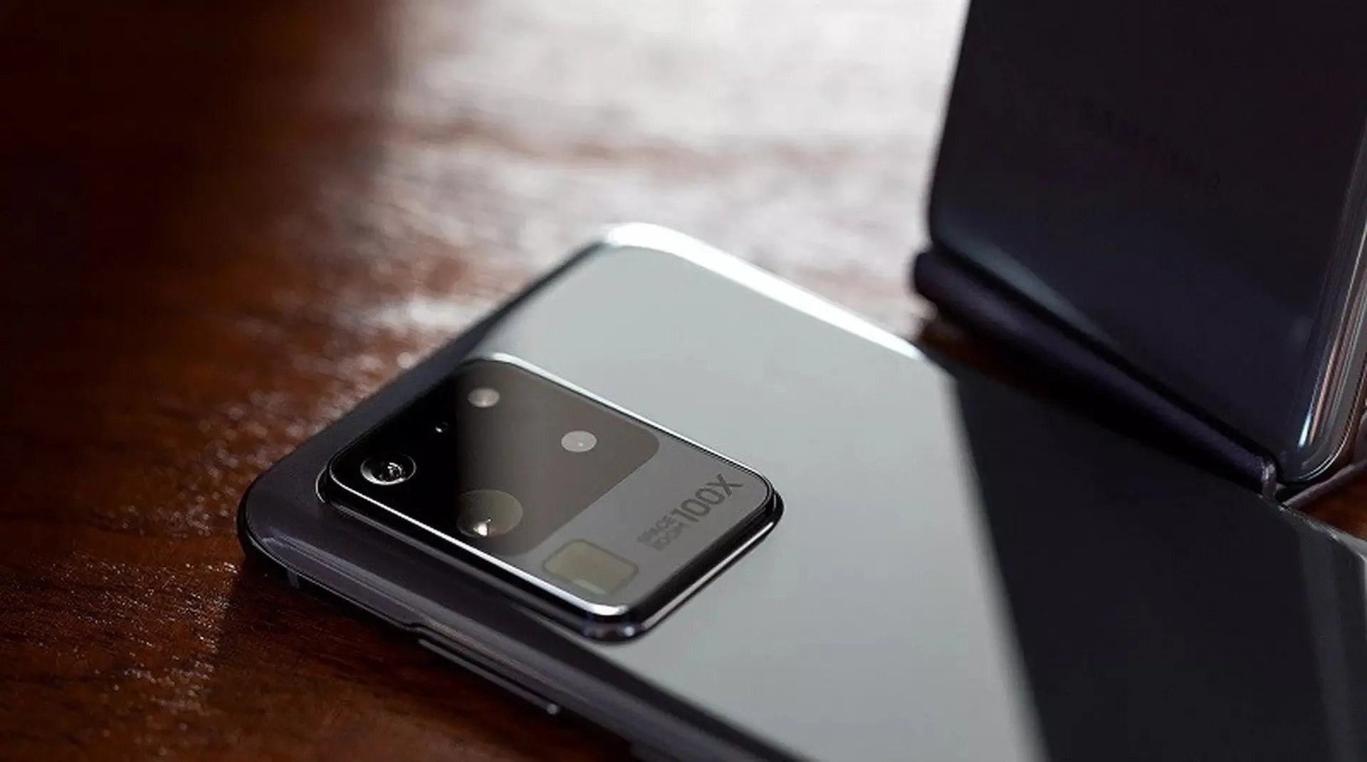 Không chỉ 5G, Galaxy S20 Ultra có thêm biến thể 4G LTE