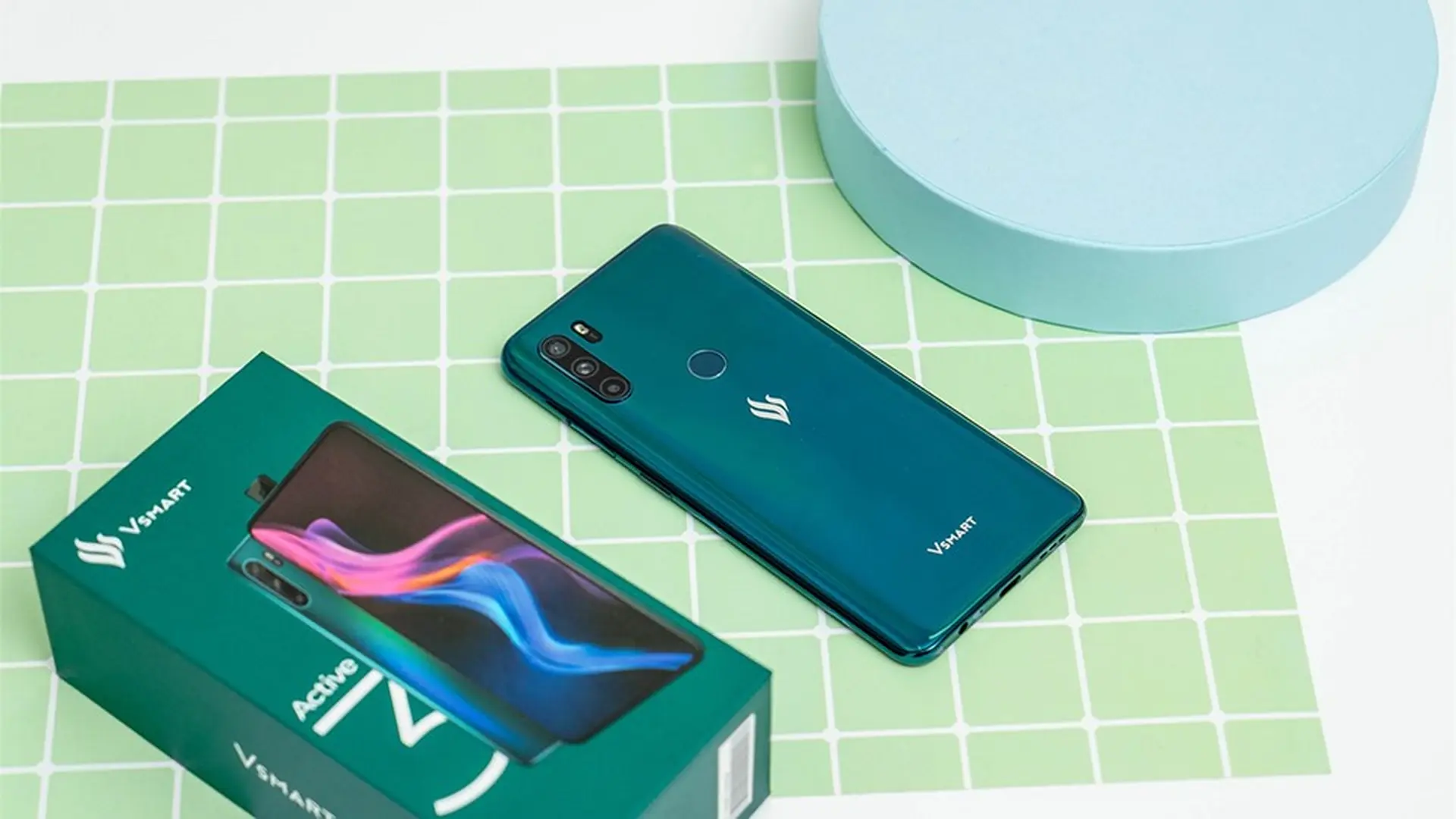 Tổng hợp loạt điện thoại Vsmart đang giảm giá cực hấp dẫn tại FPT Shop