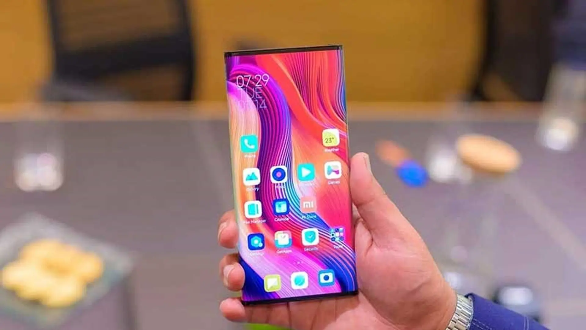 Xiaomi Mi Mix Alpha sẽ sớm lên kệ trong thời gian tới
