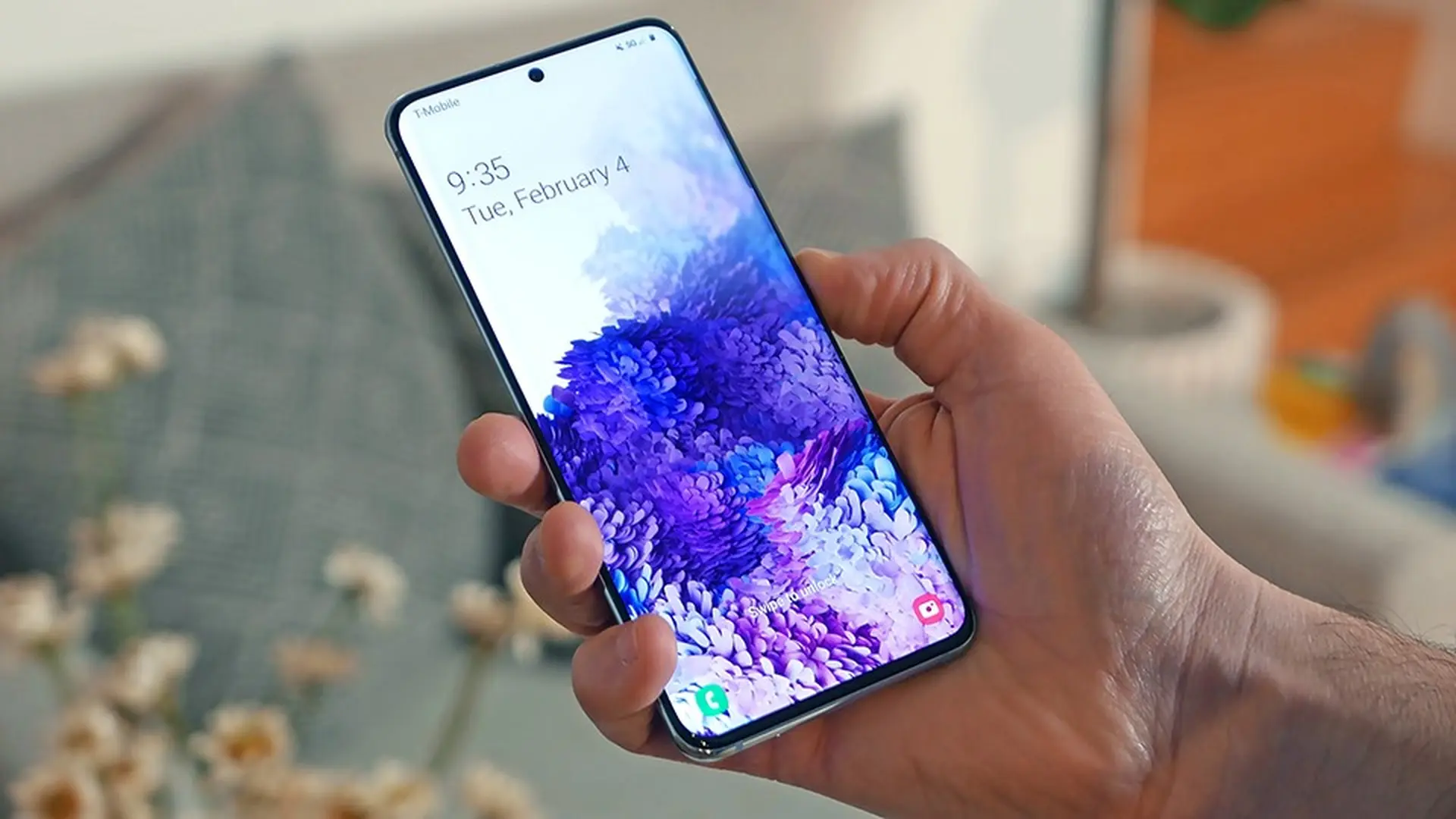 Samsung tạo ra màn mình OLED dành riêng cho smartphone 5G