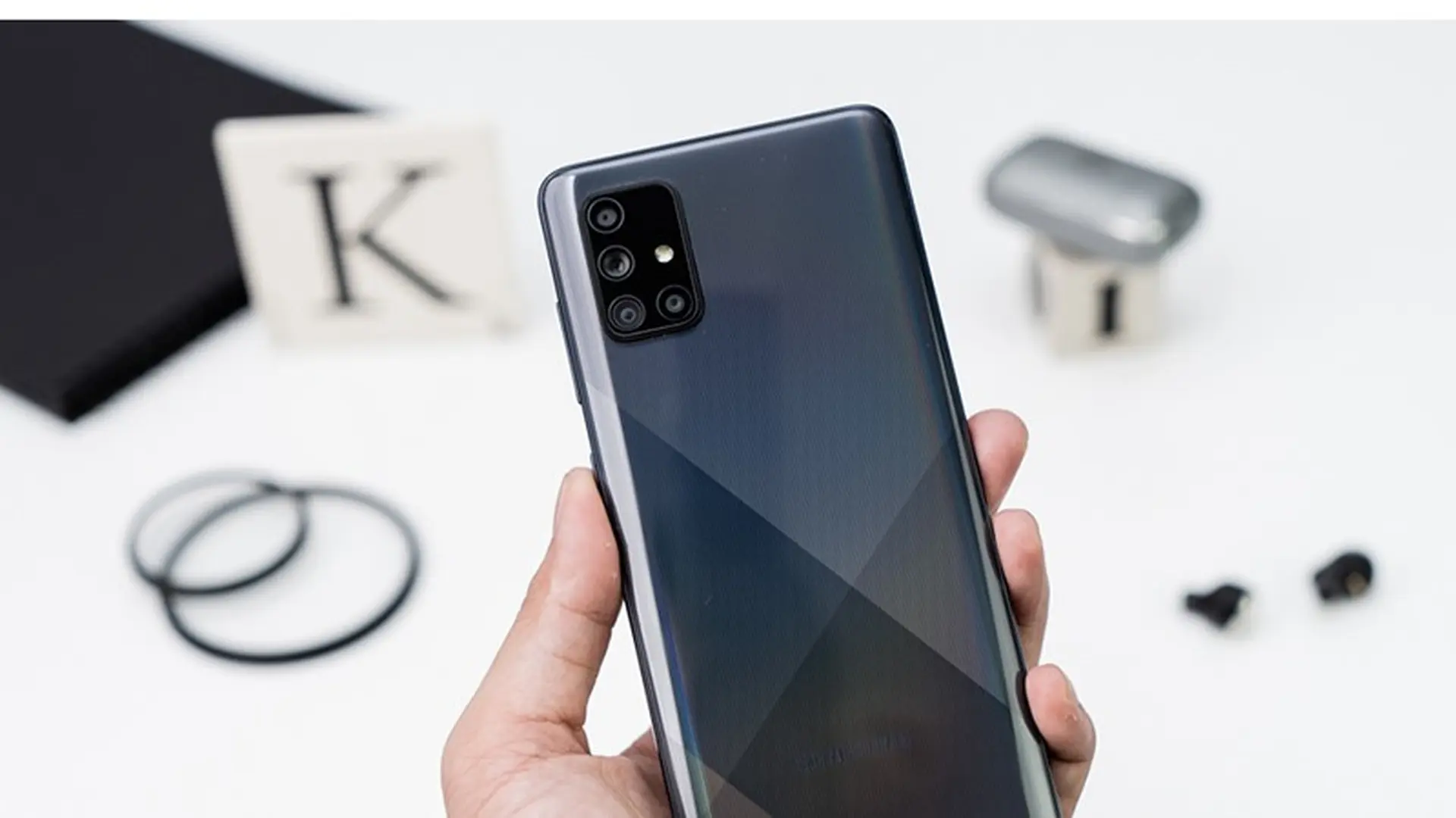 Samsung Galaxy A71: Phiên bản tiên phong của dòng Galaxy A 2020