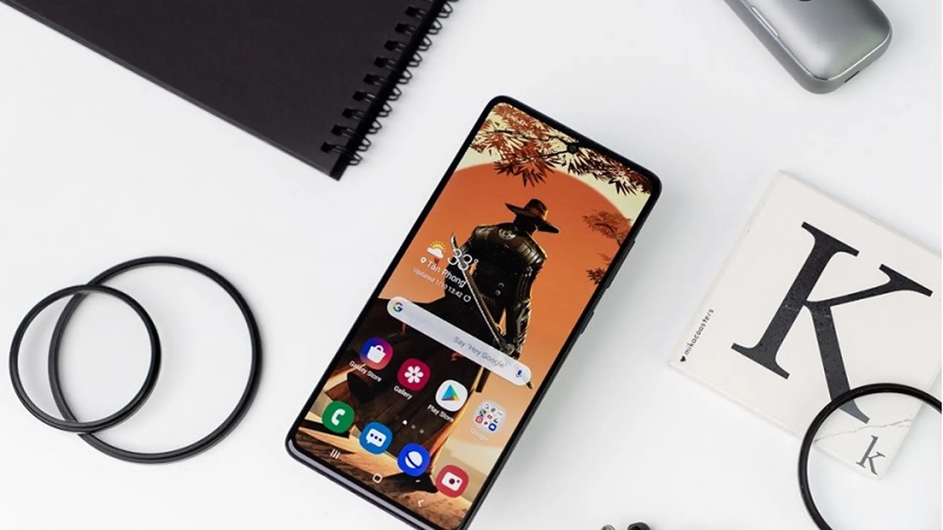 Galaxy A71 có gì nổi bật trong cùng phân khúc?