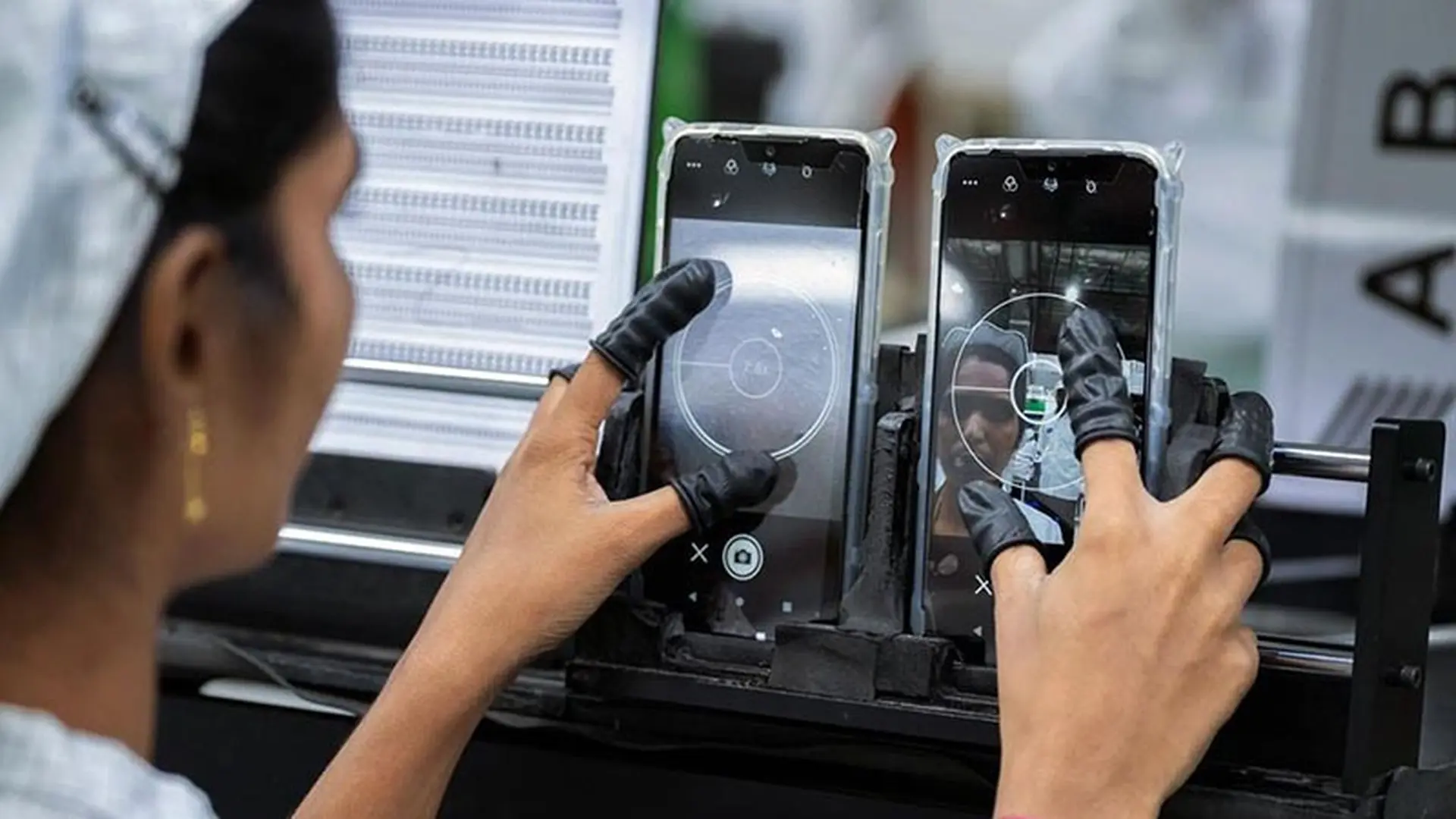 Foxconn yêu cầu nhân viên lắp ráp iPhone không quay trở lại Thâm Quyến vì coronavirus