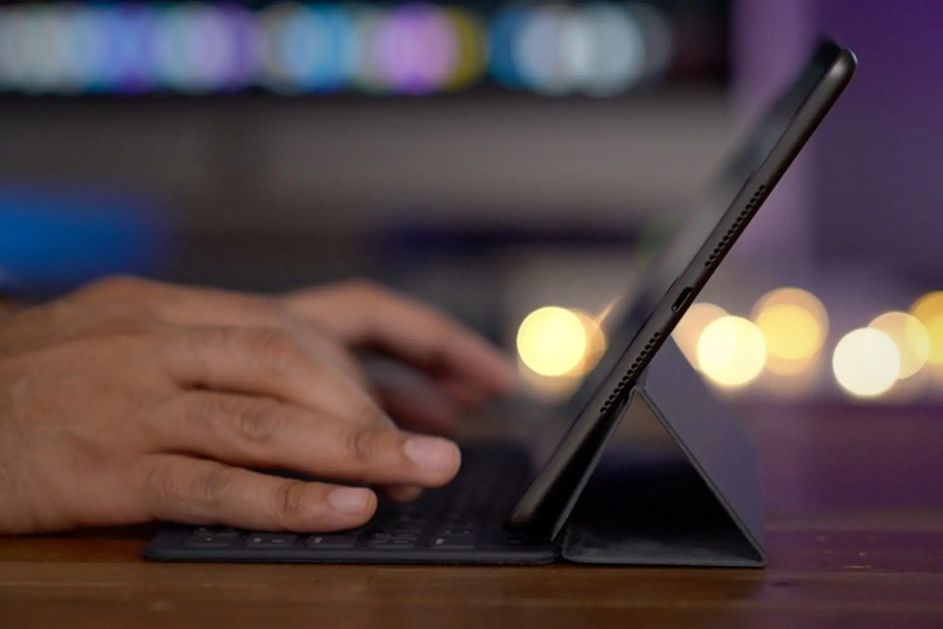 iOS 14/iPadOS 14 có trỏ chuột gọn gàng, bàn phím hỗ trợ trackpad