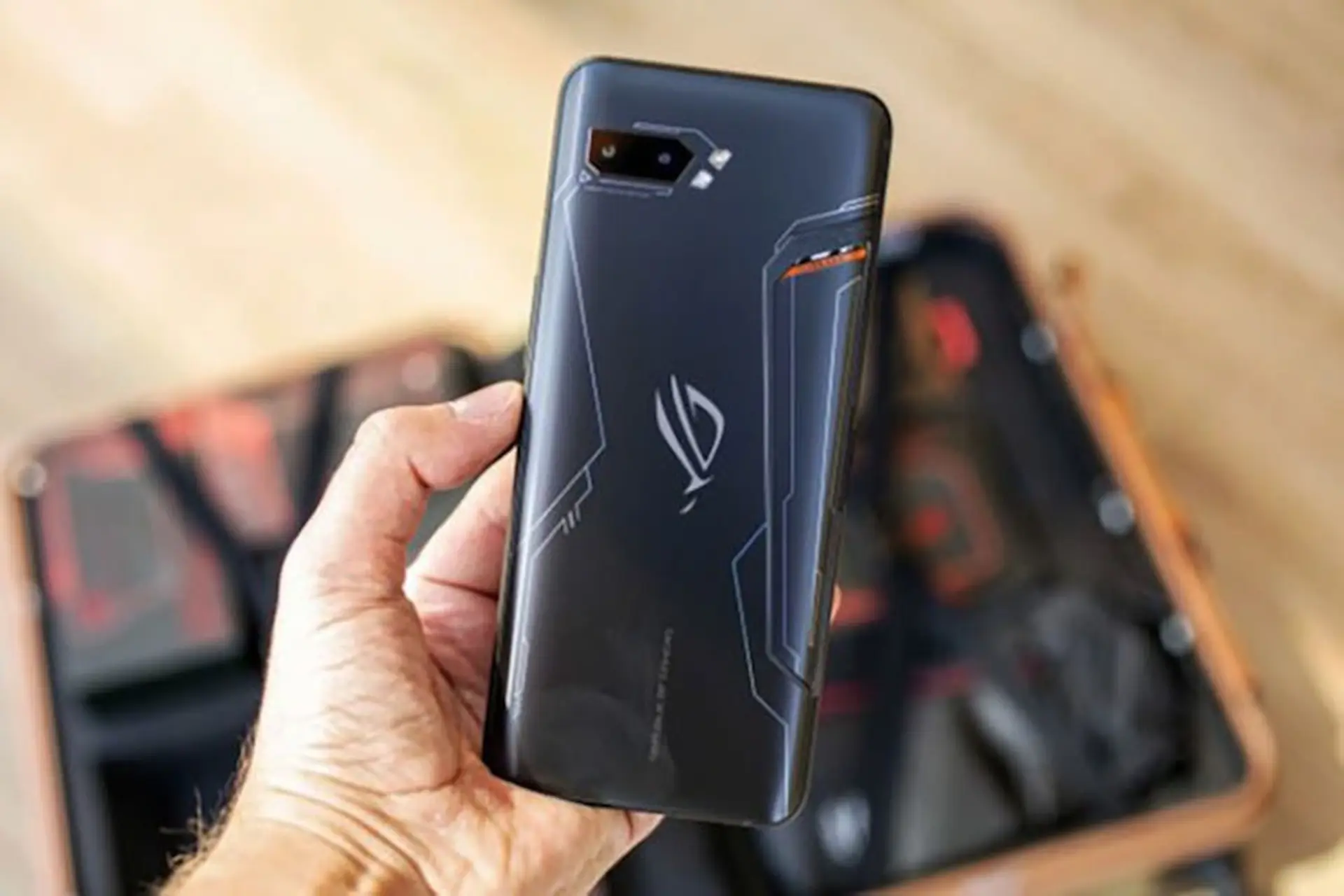 Asus ROG Phone 3 xác nhận sẽ ra mắt vào quý 3 năm nay, có thể trang bị Snapdragon 865 Plus