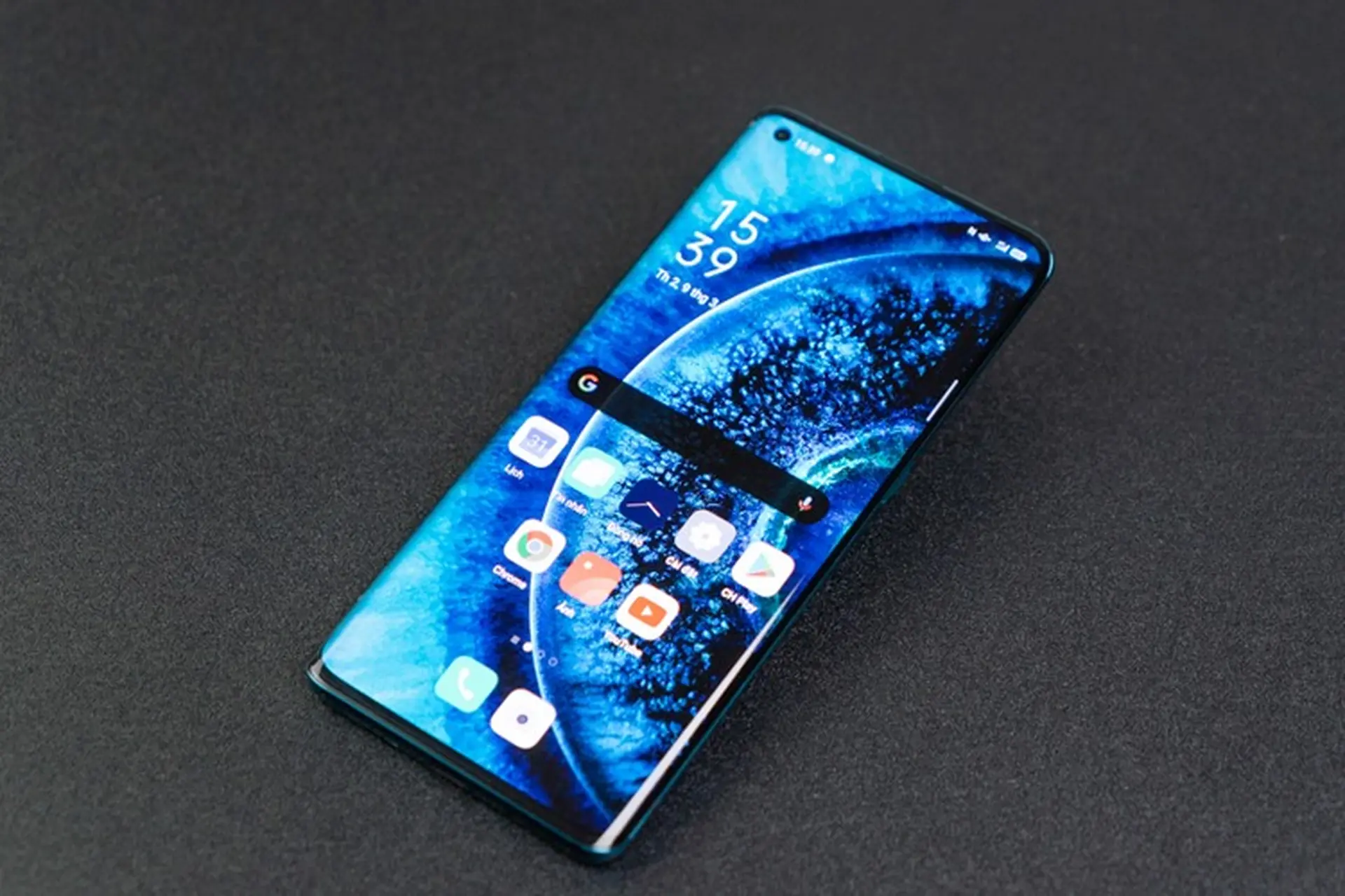 Cận cảnh OPPO Find X2: Màn hình 120Hz, Snapdragon 865, sạc nhanh 65W và hỗ trợ 5G