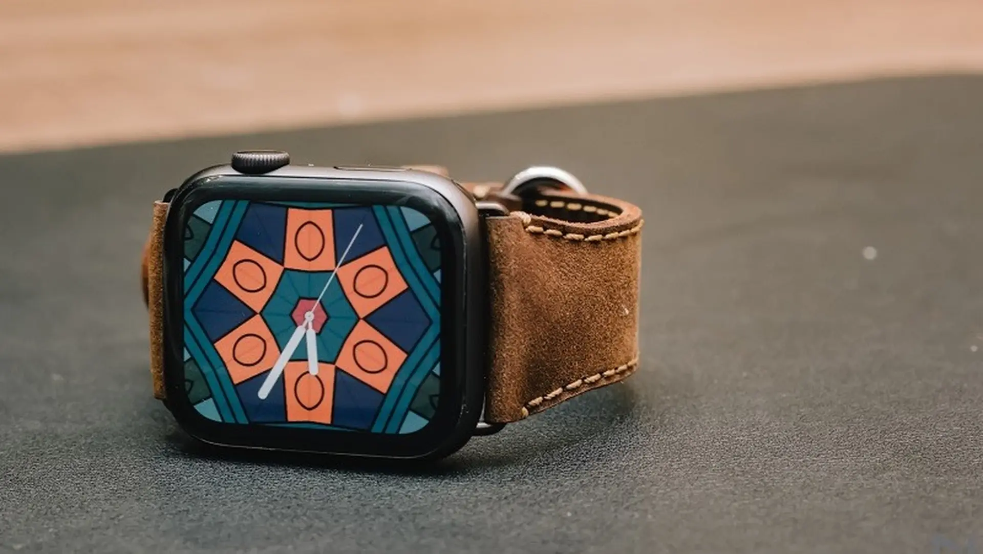 watchOS 7 sẽ có tùy chọn mặt đồng hồ với lá cờ của nhiều quốc gia khác nhau