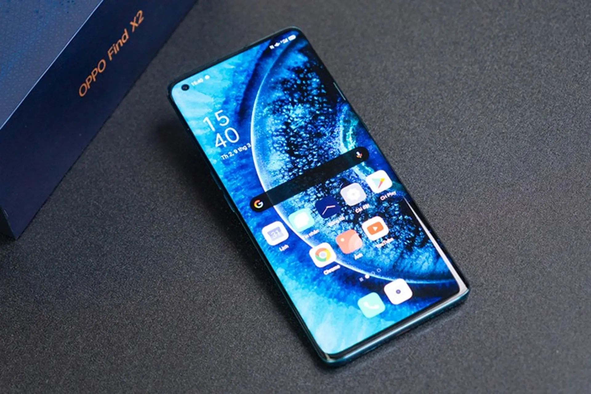 Màn hình OPPO Find X2 “đỉnh” đến mức nào?