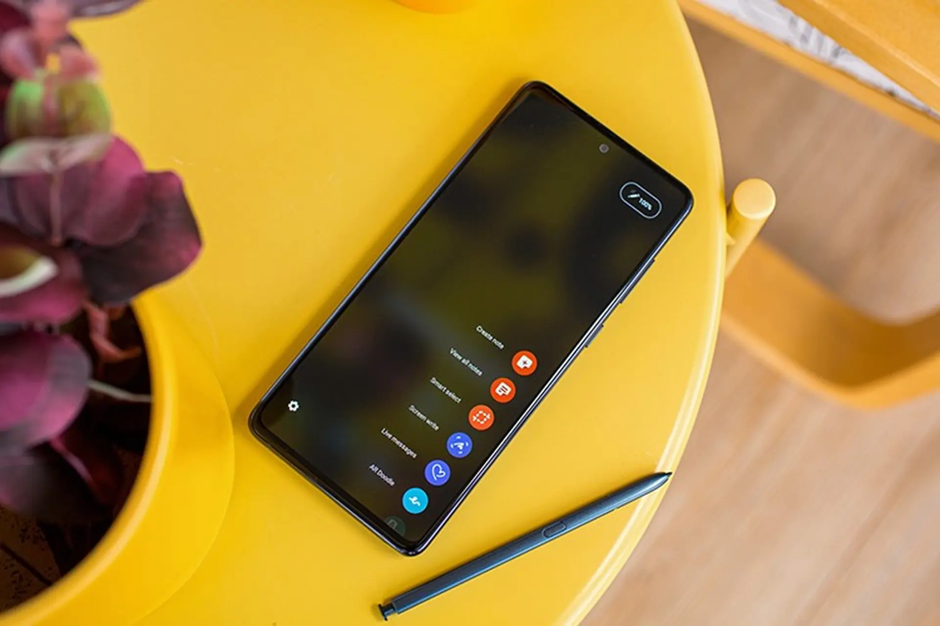 Chia sẻ về thiết kế Samsung Galaxy Note 10 Lite, trải nghiệm cao cấp trong tầm giá hơn 10 triệu