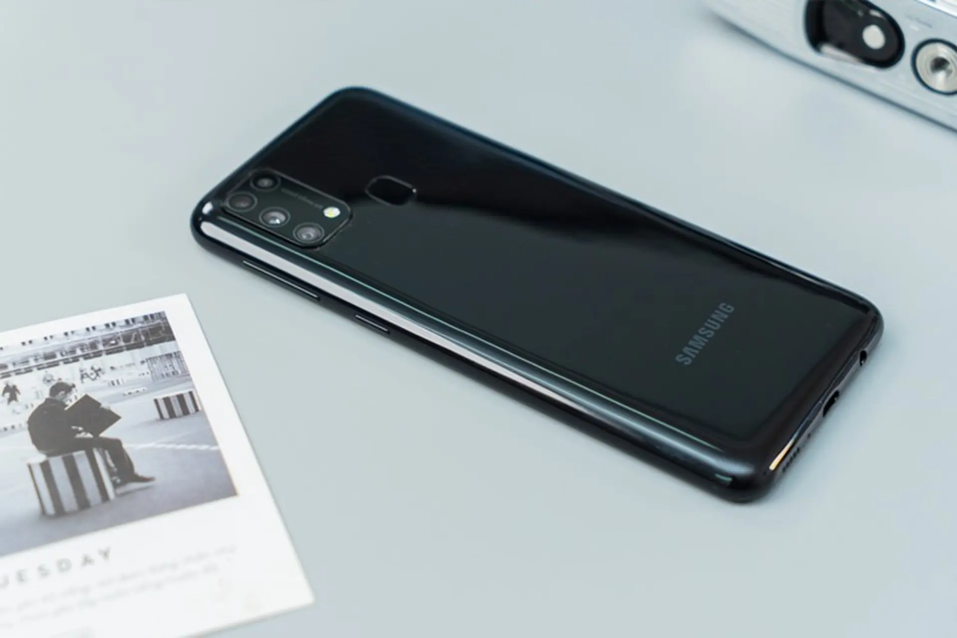 Chọn smartphone chụp hình đẹp, pin trâu, mua ngay Samsung Galaxy M31!