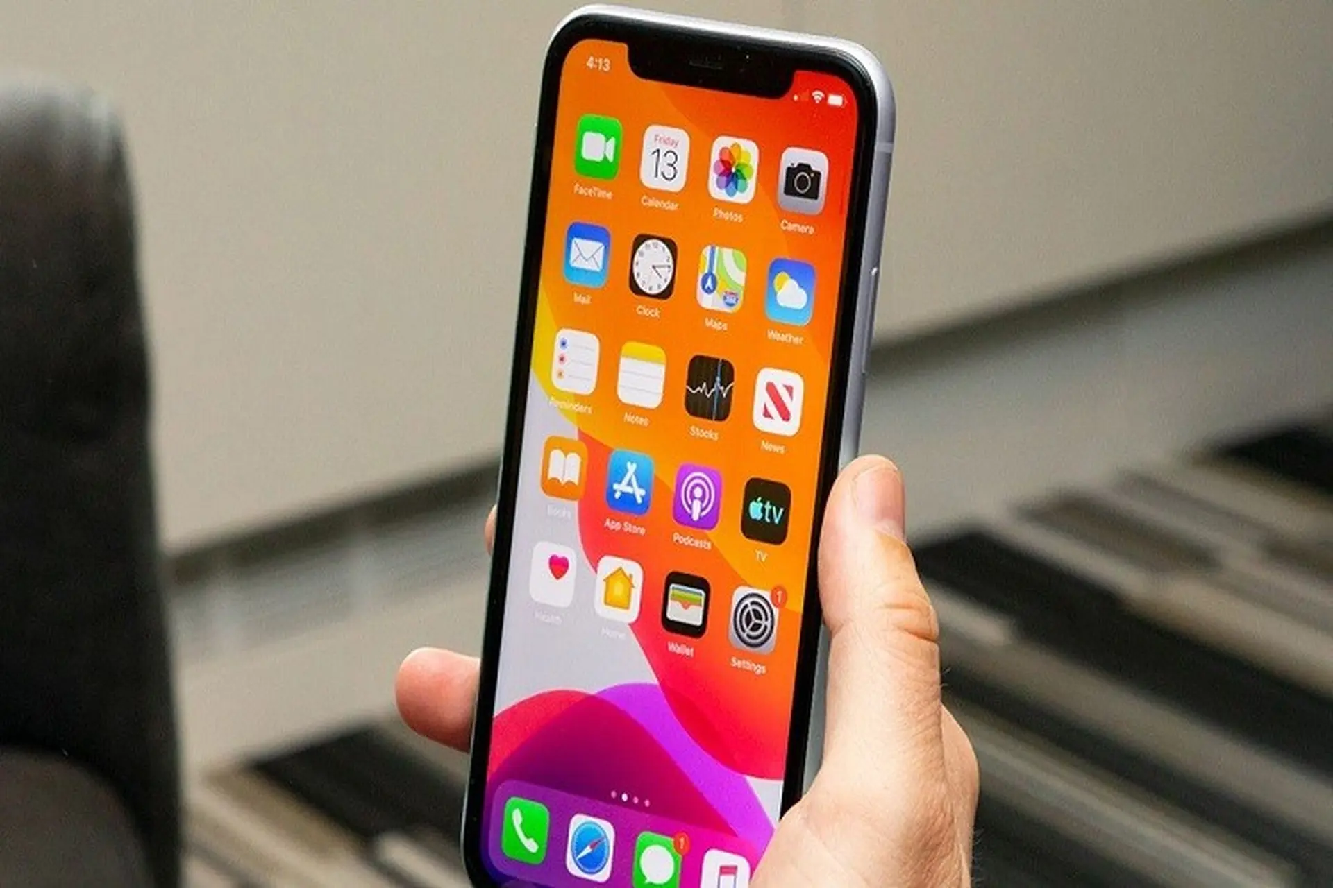 iPhone SE 2 đi vào giai đoạn sản xuất hàng loạt, iPhone 12 sẽ bị trì hoãn